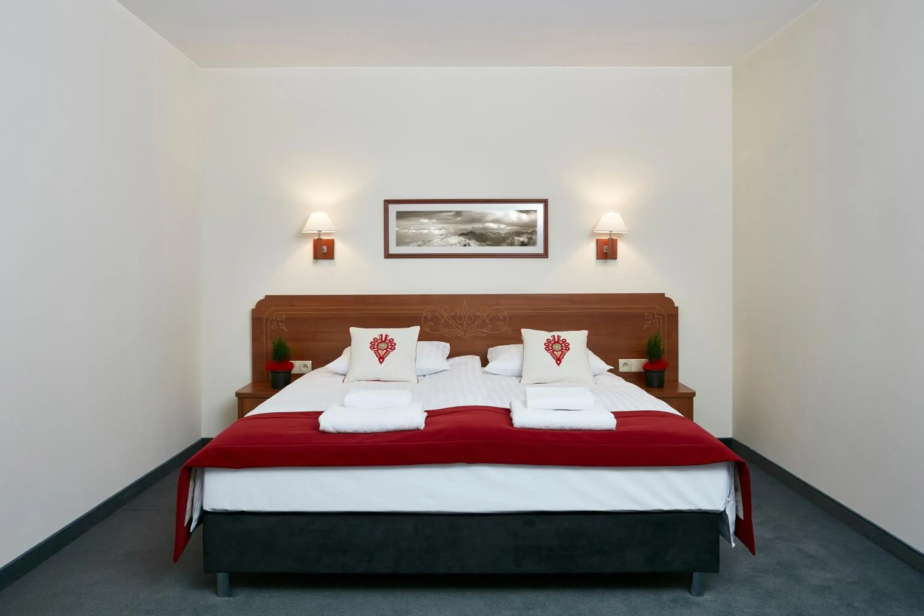 One-Bedroom Apartment with Balcony in Hotel Logos One-Bedroom Apartment with Balcony in Hotel Logos