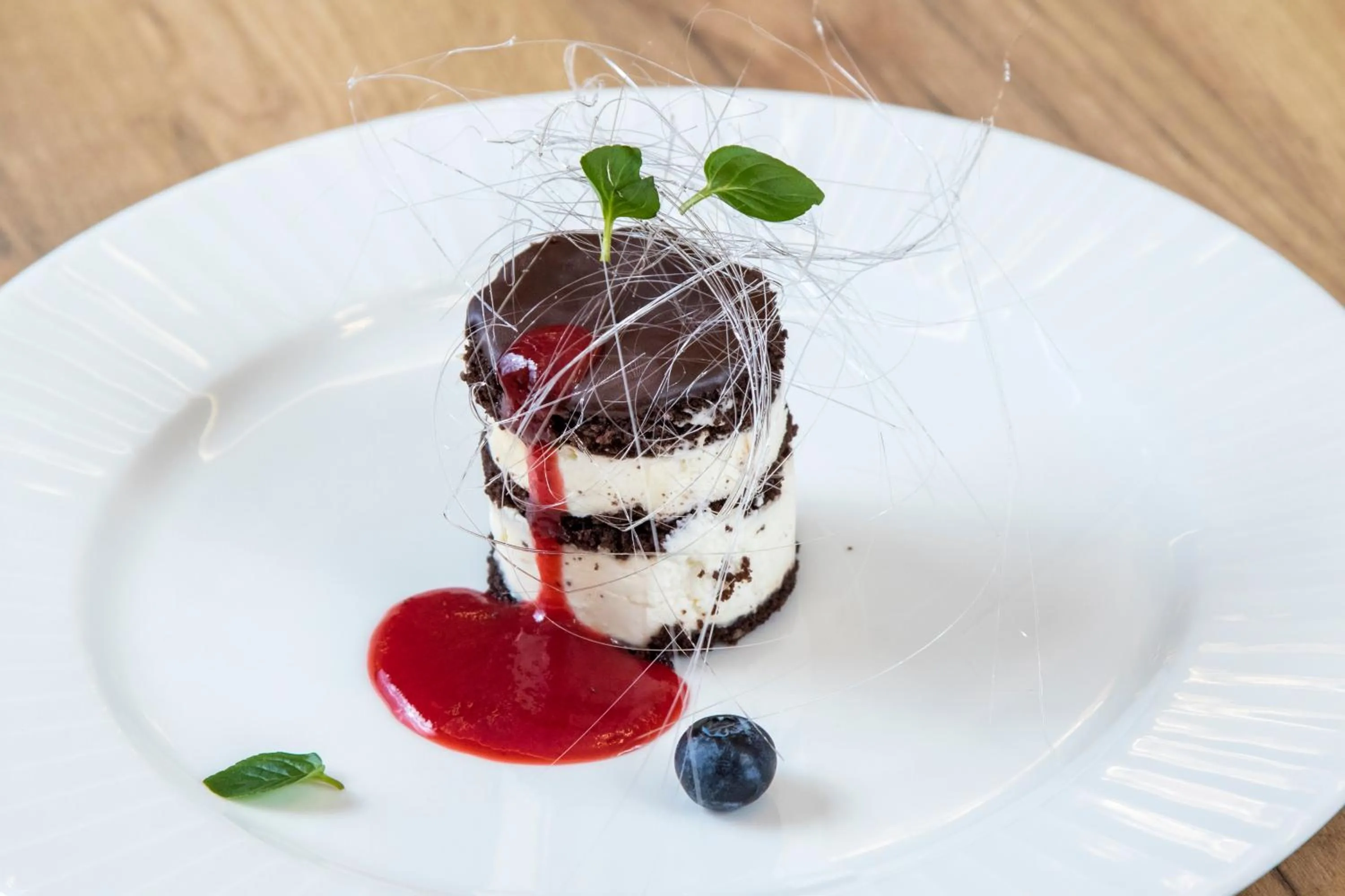 Restaurant/places to eat in Hotel Logos