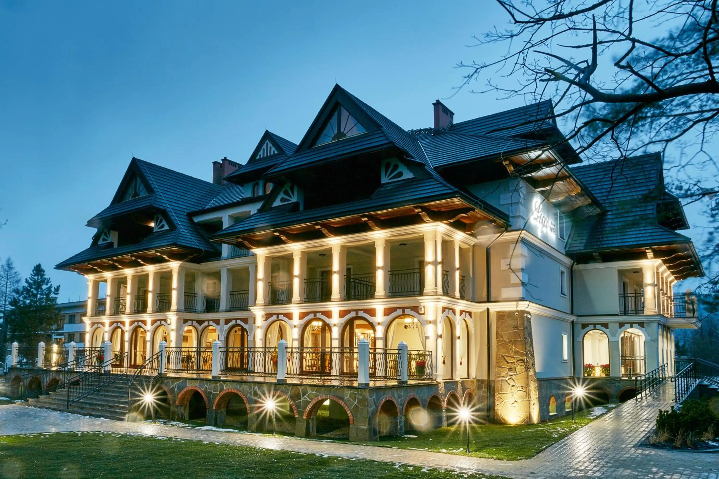 Facade/entrance in Hotel Logos