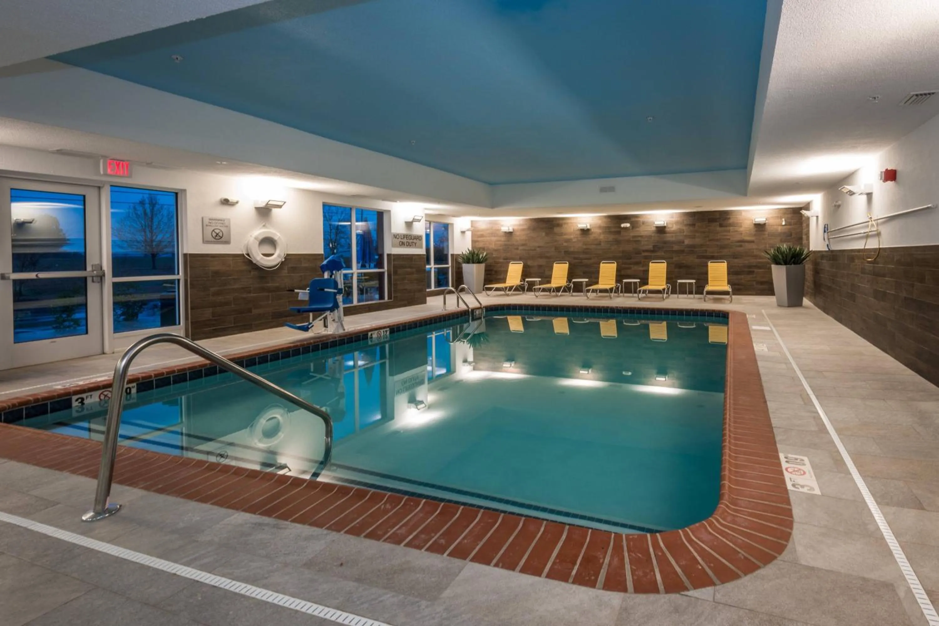 Swimming pool in Fairfield Inn & Suites by Marriott Enterprise
