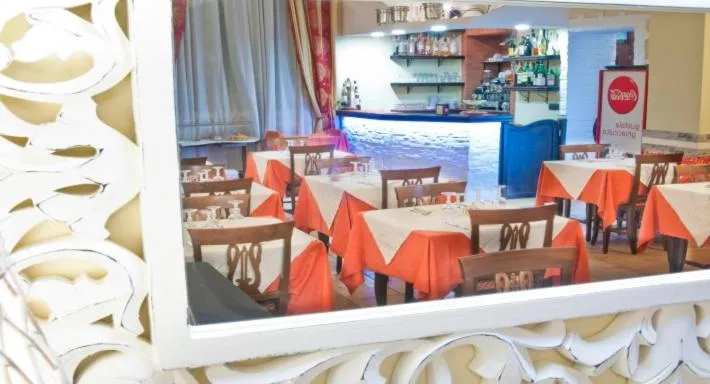 Restaurant/places to eat in Hotel Sicilia
