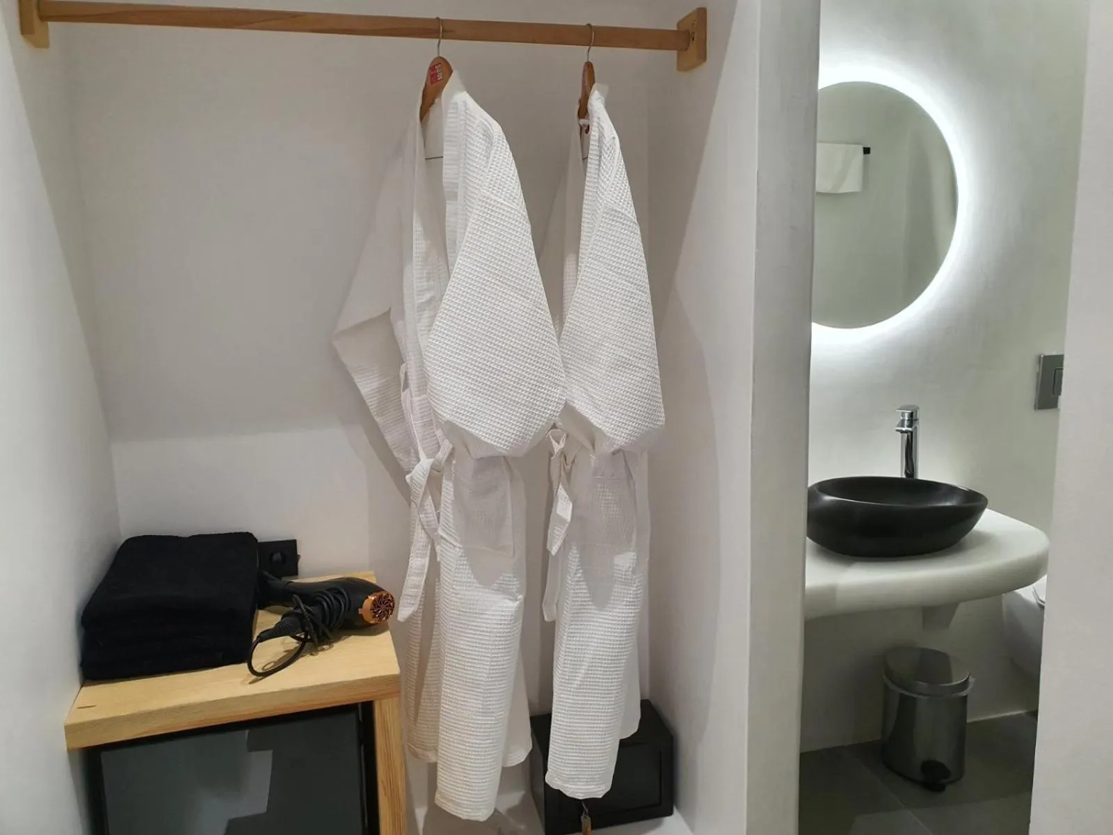 Bathroom in King's Suites