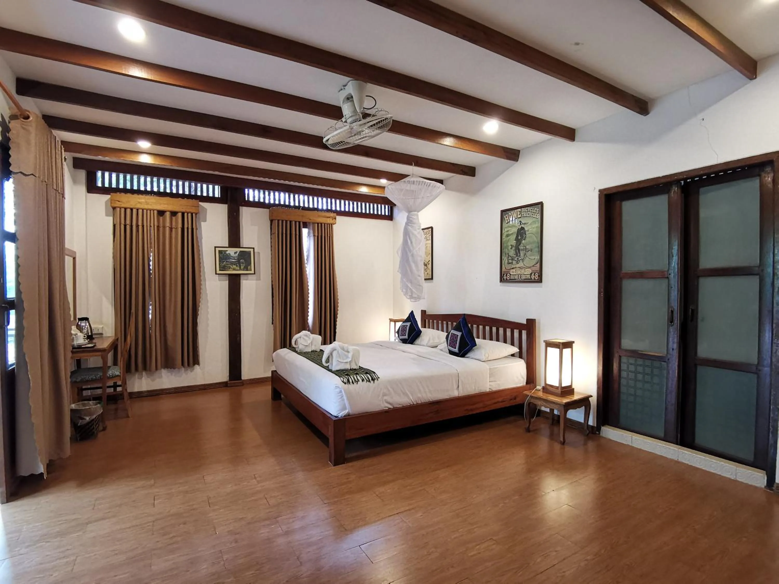 Photo of the whole room, Bed in Tadlo Lodge