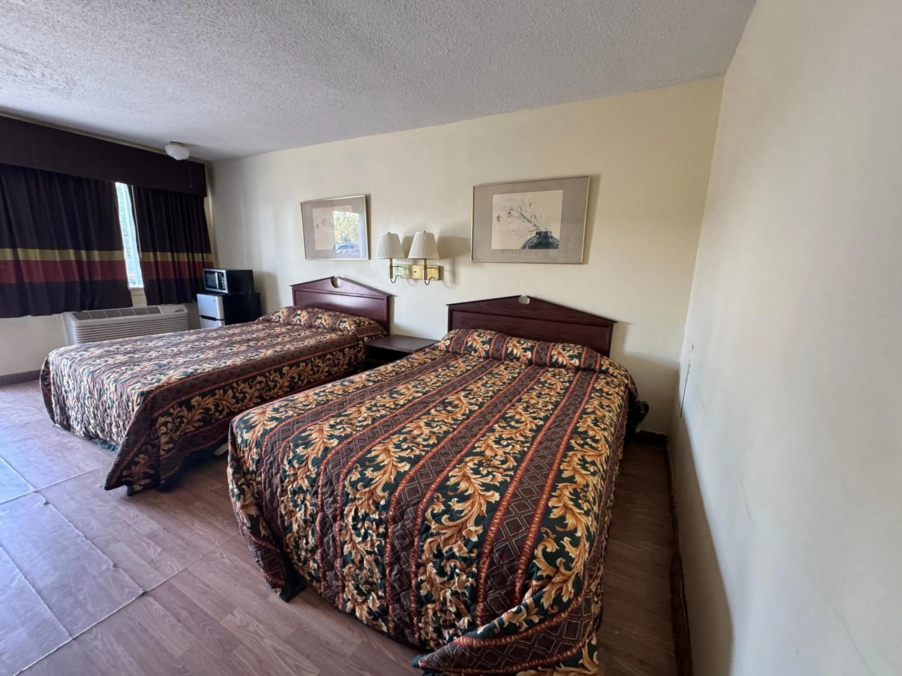 Bedroom, Bed in Night Inn by Hotel O Selma I 95