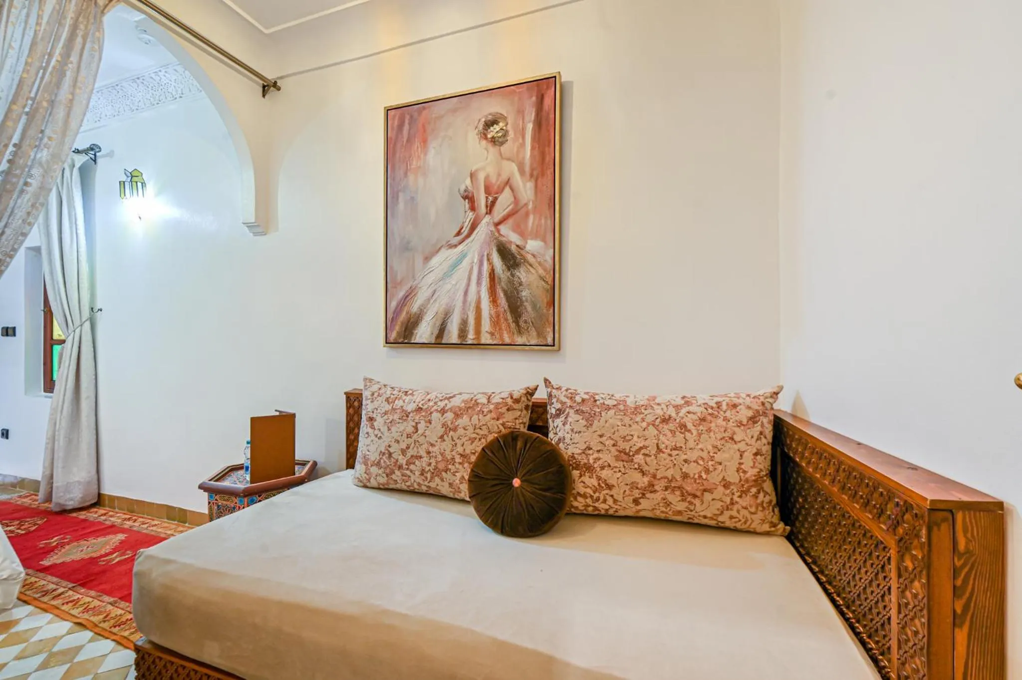 Seating area, Bed in Riad Matins De Marrakech