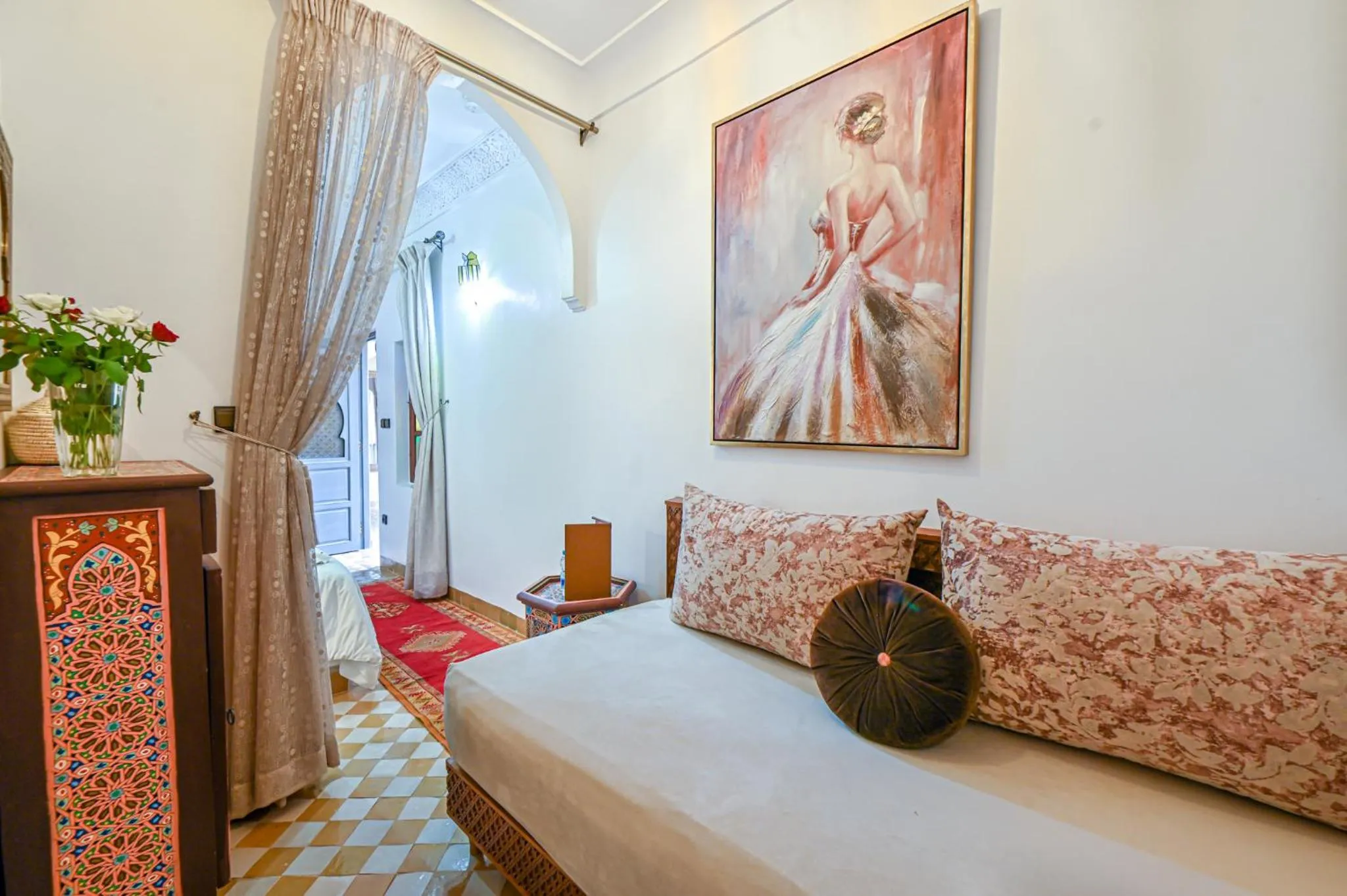 Seating area, Bed in Riad Matins De Marrakech