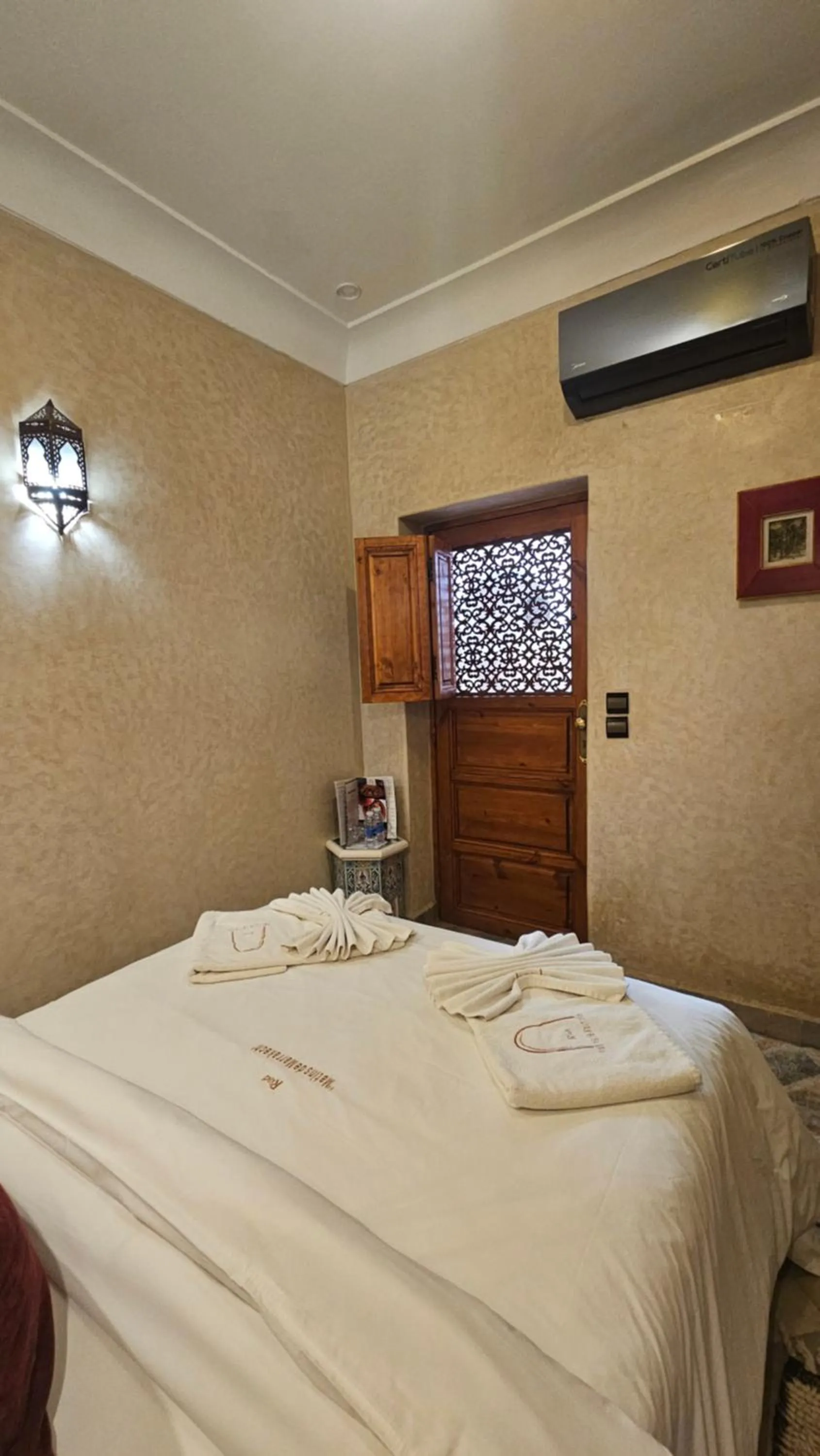 Photo of the whole room, Bed in Riad Matins De Marrakech