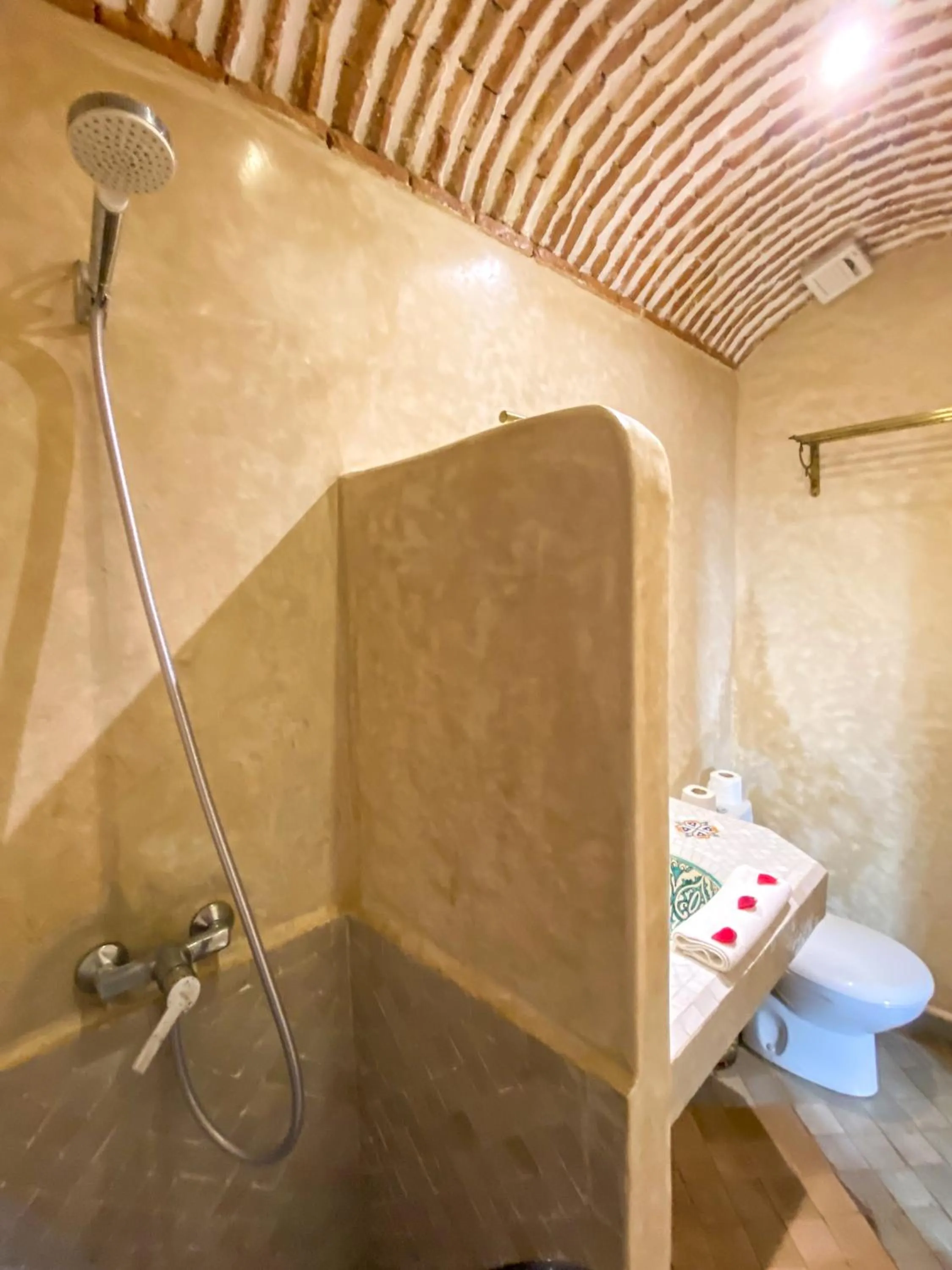 Shower in Riad Matins De Marrakech