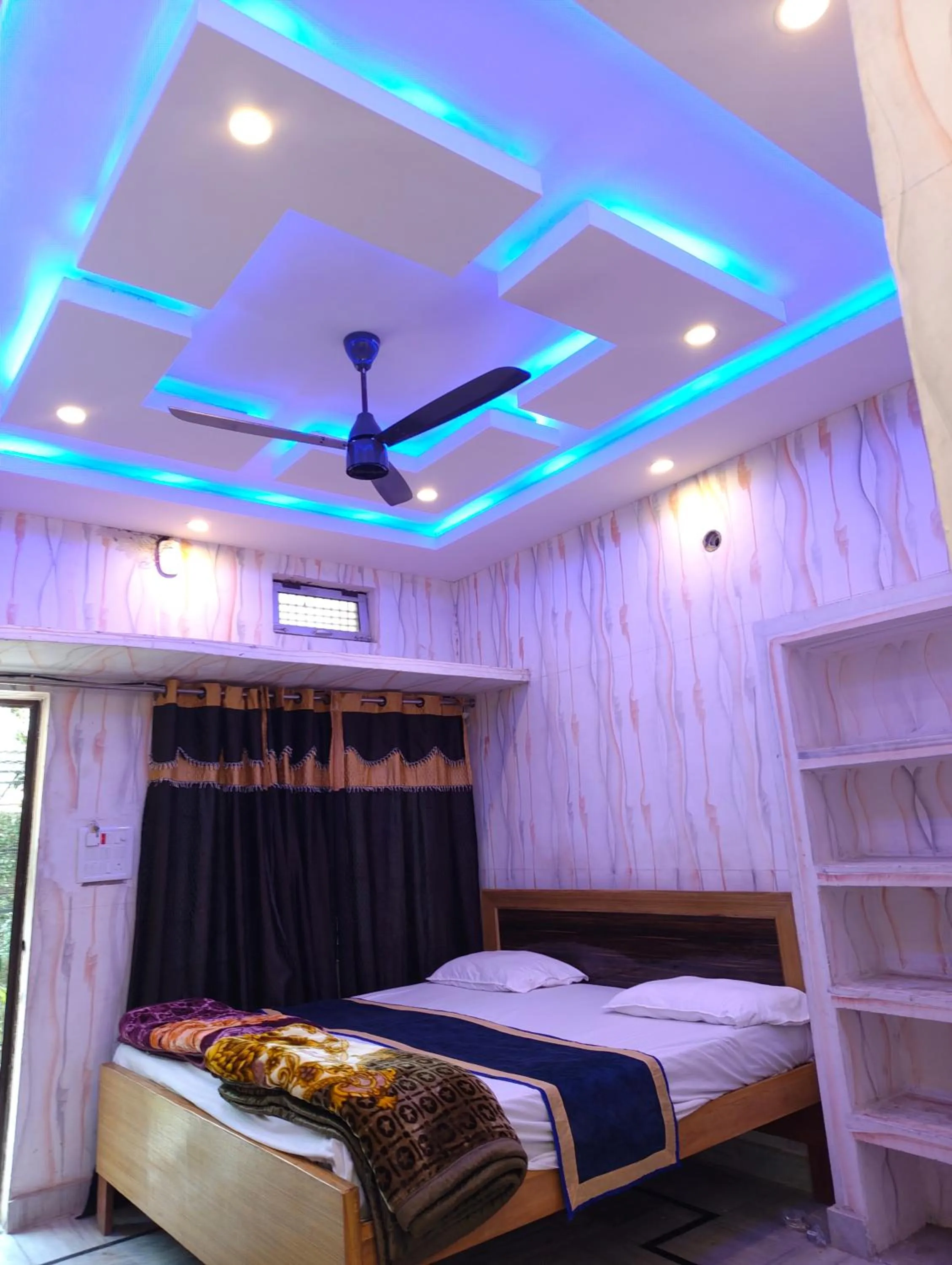 Bed in Shri Sita Vallabh pad Chhaya