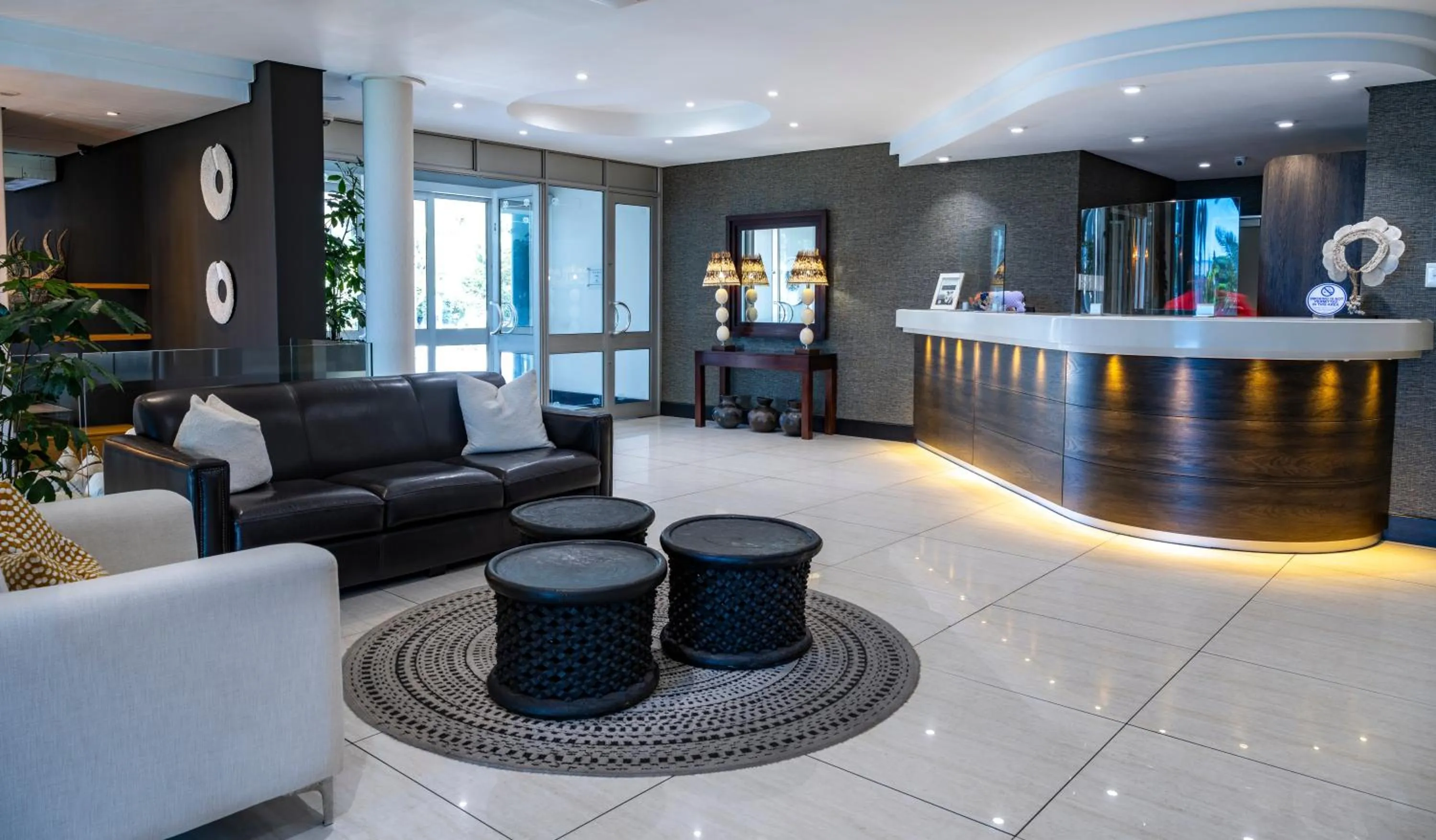 Facade/entrance in Paxton Hotel