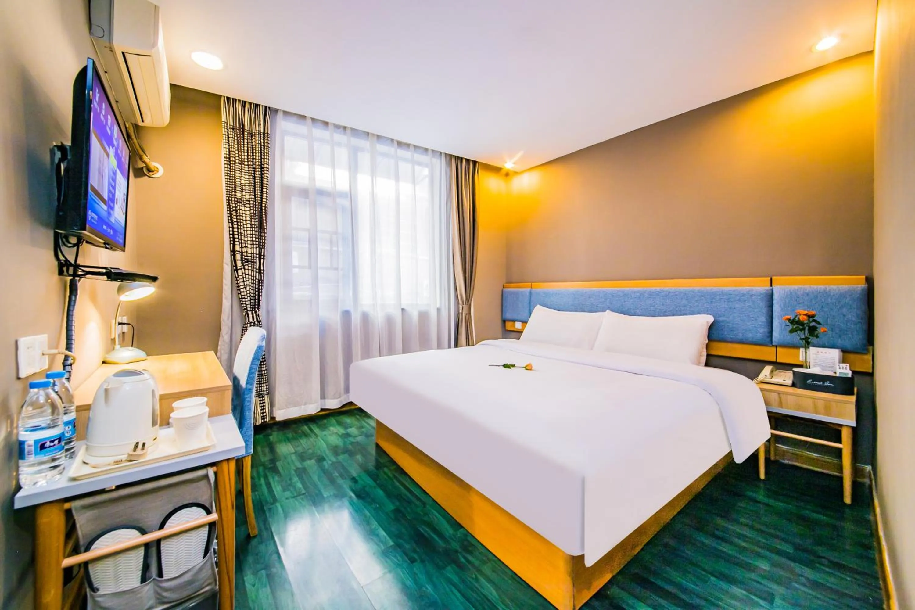 Bed in Home Inn Changsha Railway Station Bayi Road