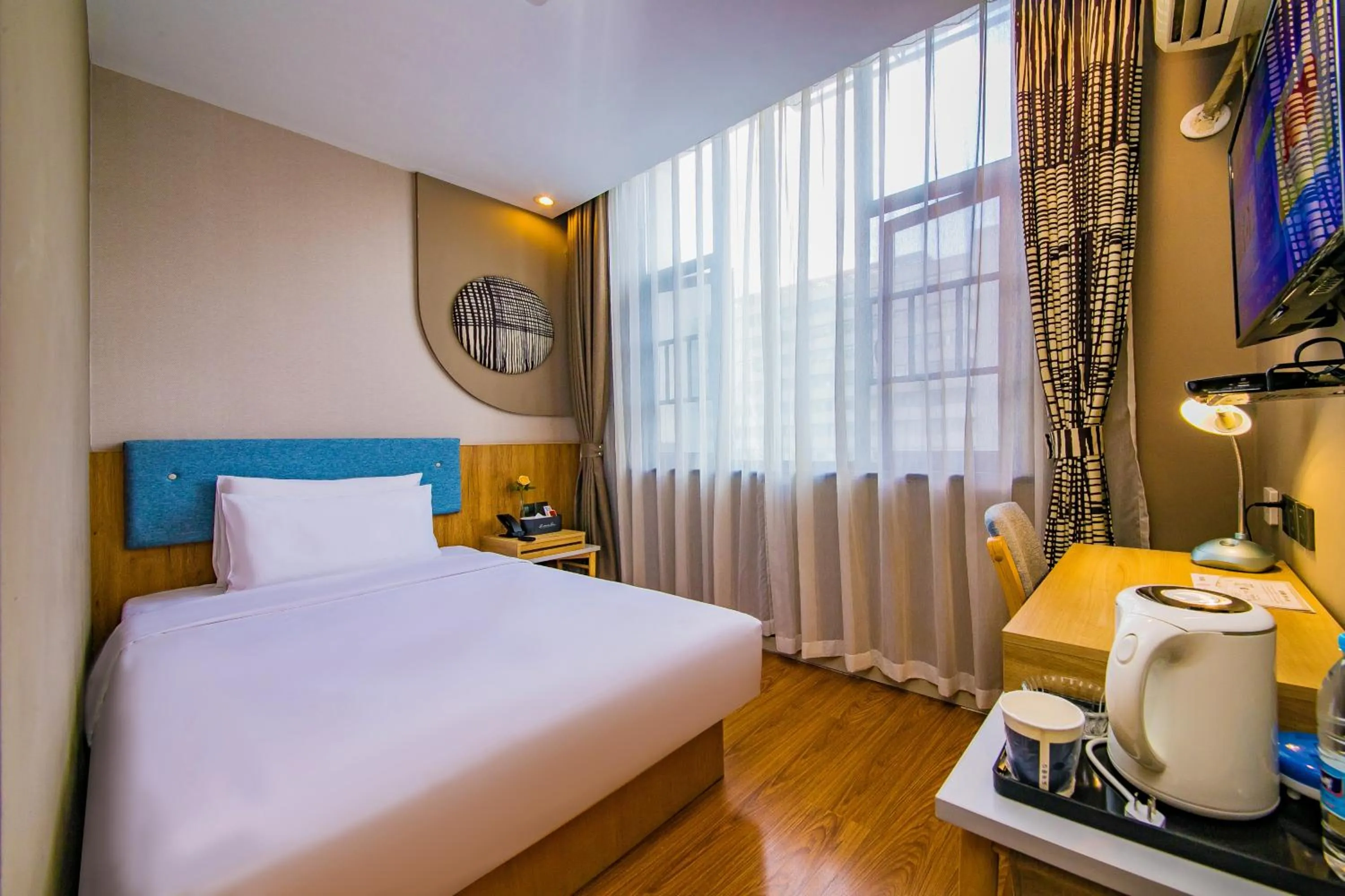 Bed in Home Inn Changsha Railway Station Bayi Road