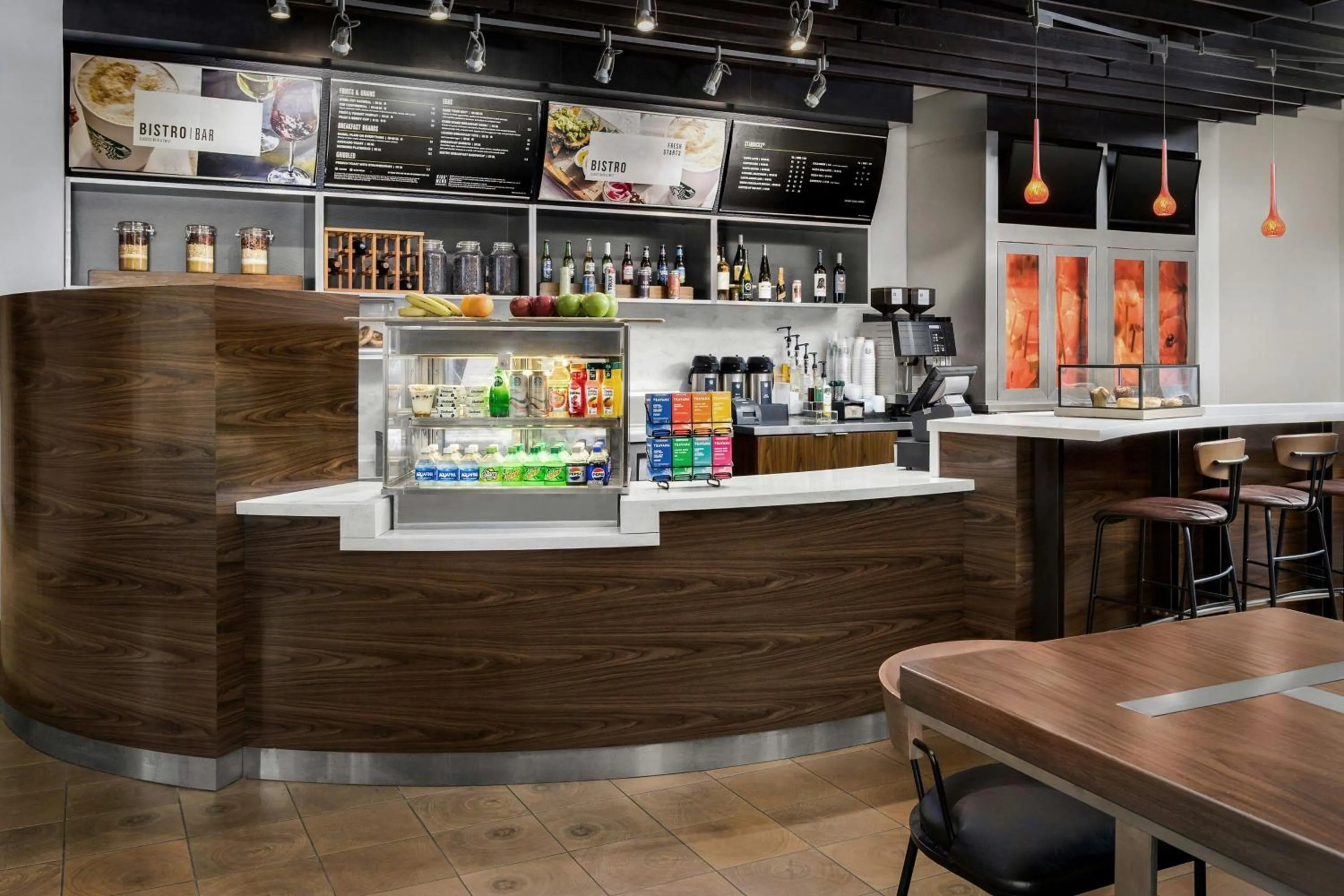 Breakfast in Courtyard by Marriott Muncie at Horizon Convention Center