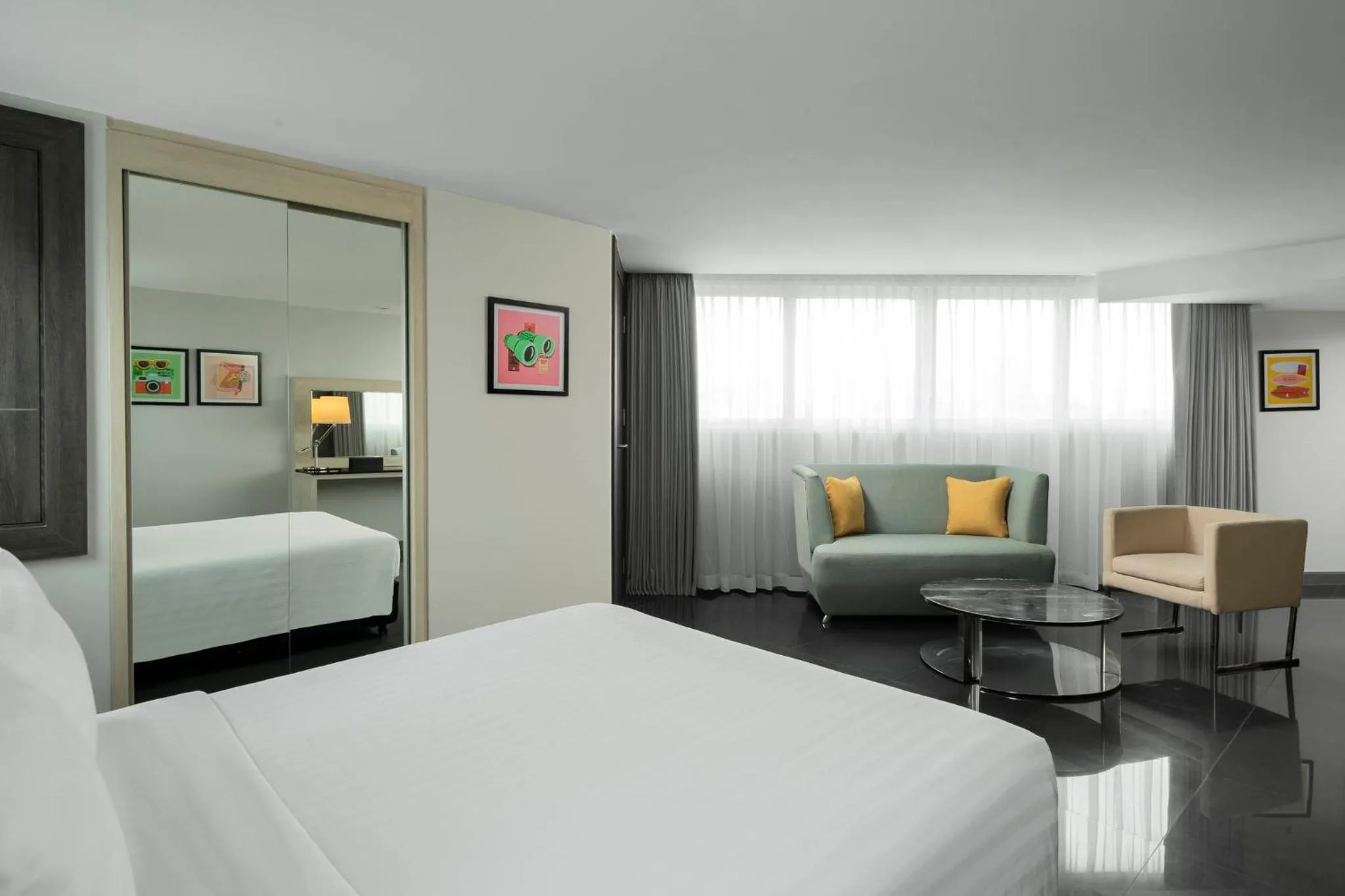 Photo of the whole room, Bed in Garner Hotel Pattaya Central by IHG