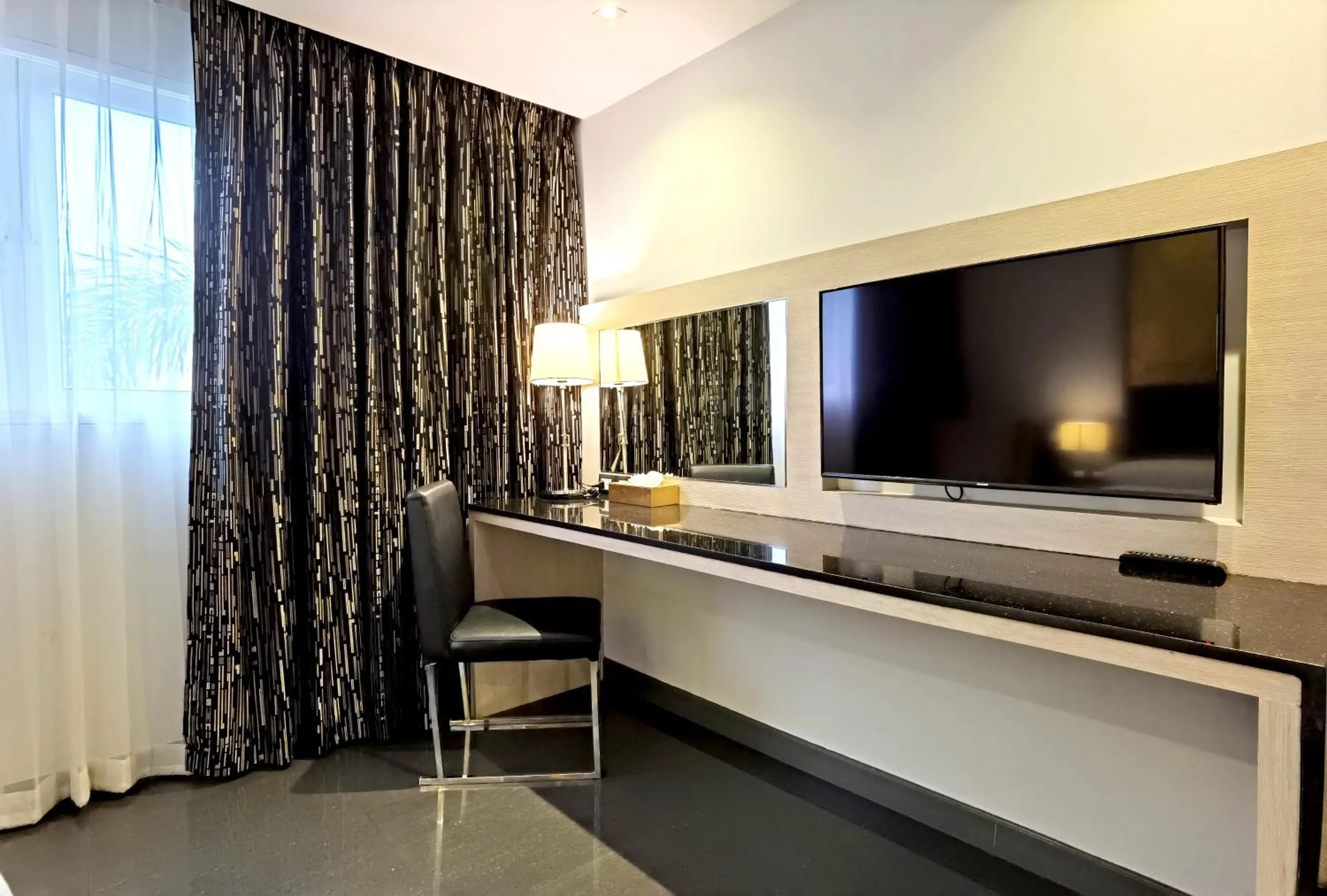 TV and multimedia in Nova Express Pattaya Hotel