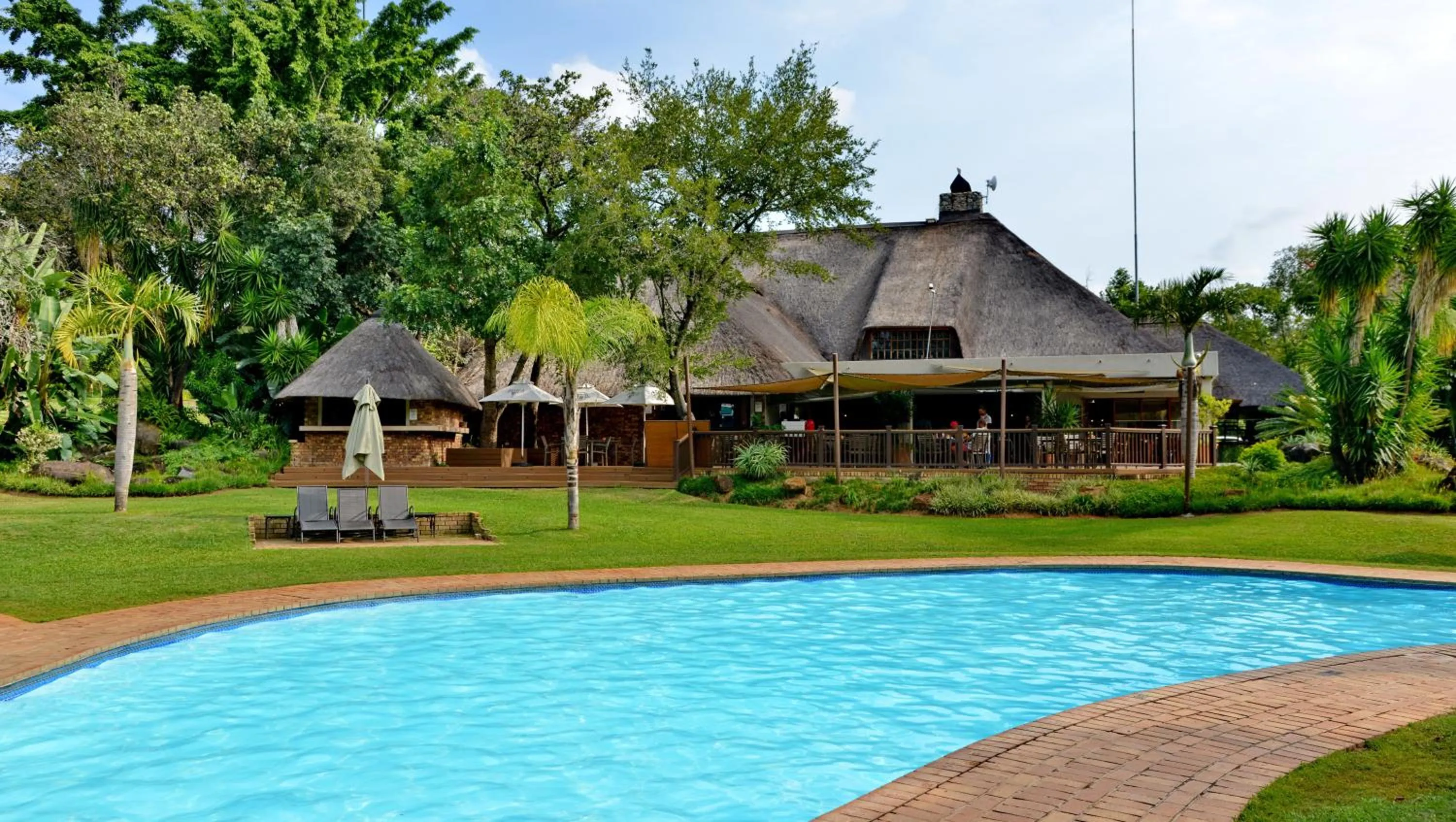 Cambalala - Luxury Units - in Kruger Park Lodge - Serviced Daily, Free Wi-Fi