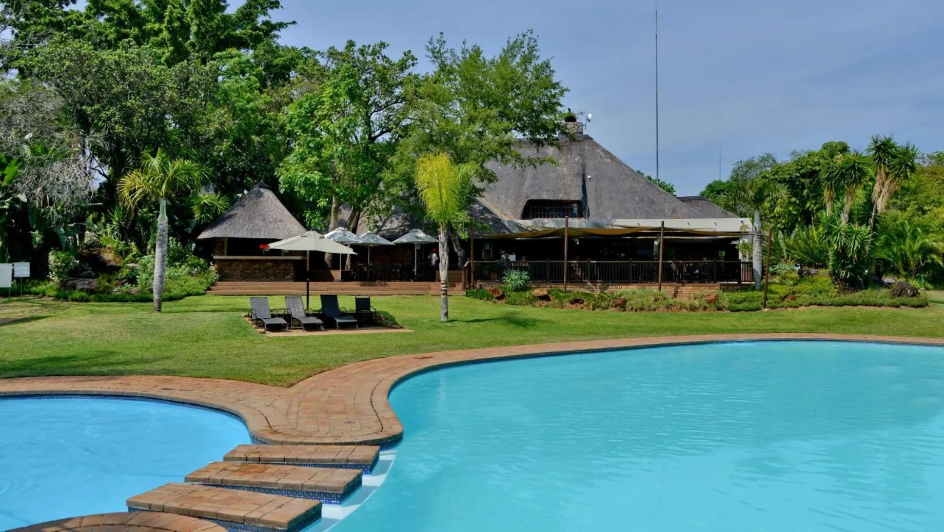 Swimming pool in Cambalala - Luxury Units - in Kruger Park Lodge - Serviced Daily, Free Wi-Fi