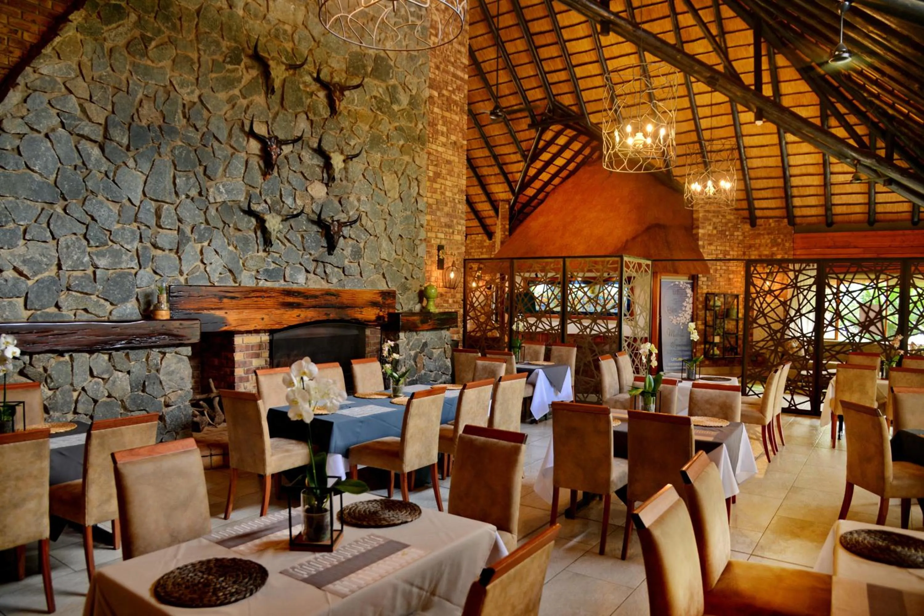 Cambalala - Luxury Units - in Kruger Park Lodge - Serviced Daily, Free Wi-Fi