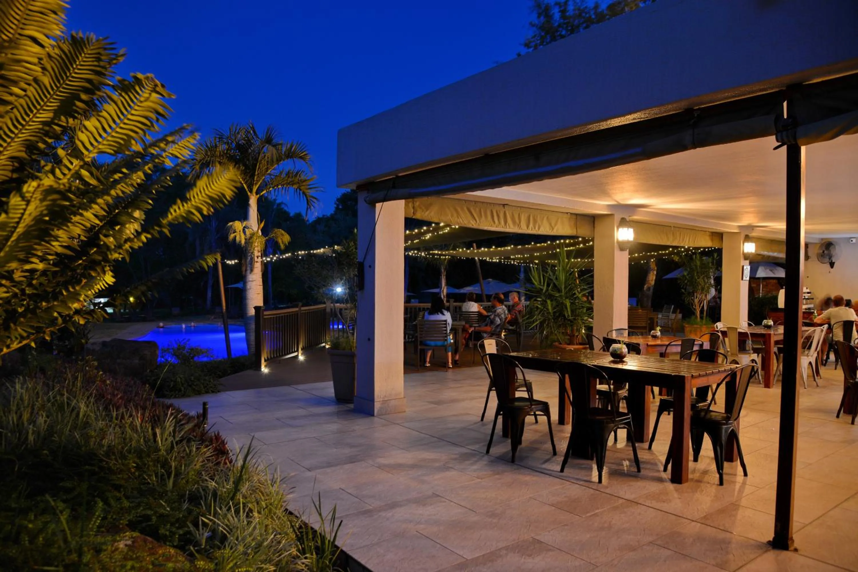Restaurant/places to eat in Cambalala - Luxury Units - in Kruger Park Lodge - Serviced Daily, Free Wi-Fi