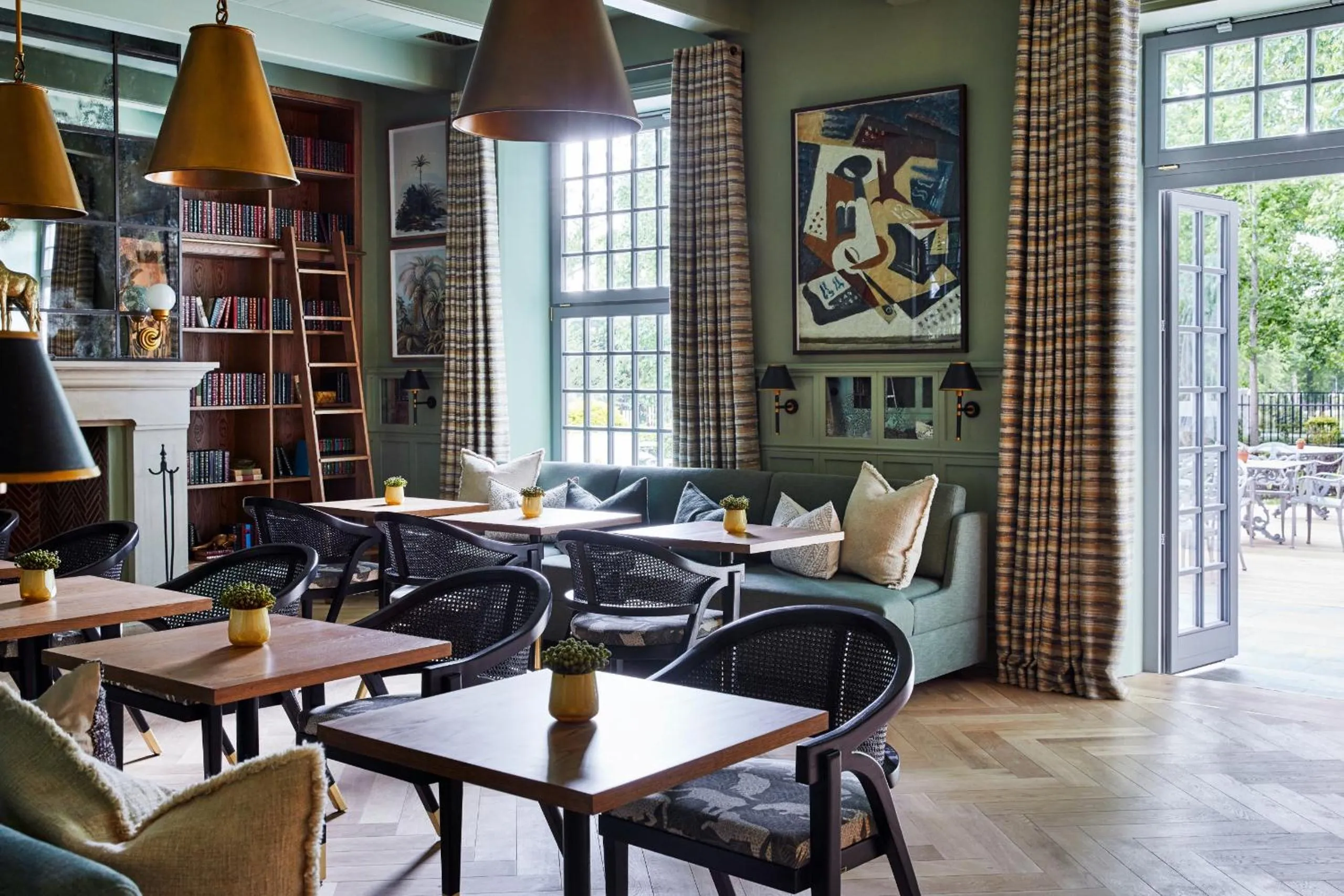 Restaurant/places to eat in Erinvale Estate Hotel & Spa