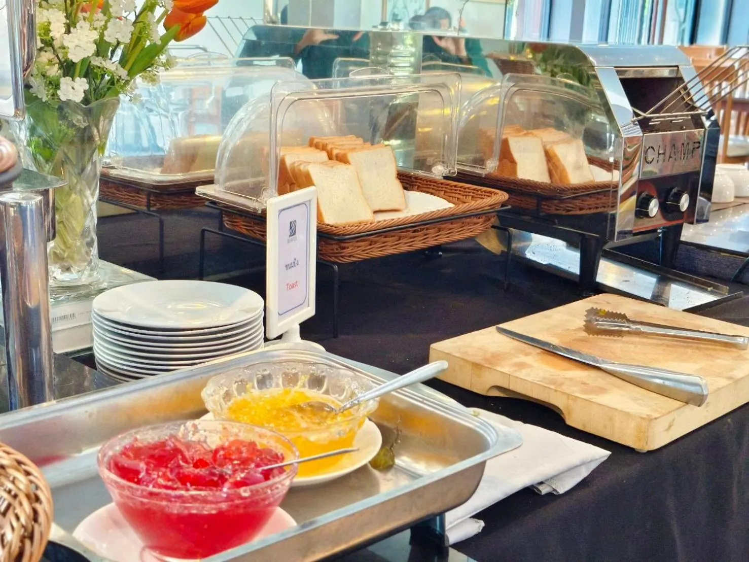 Restaurant/places to eat in Buritel Hotel