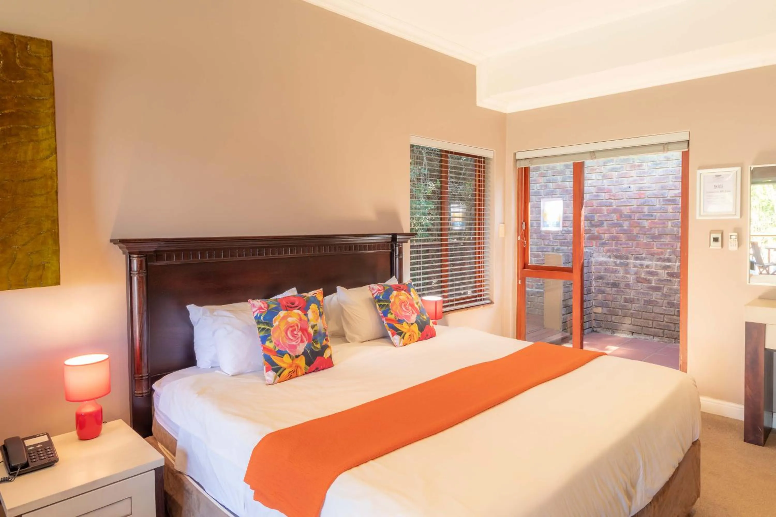 Bedroom, Bed in Boardwalk Lodge – Self-Catering