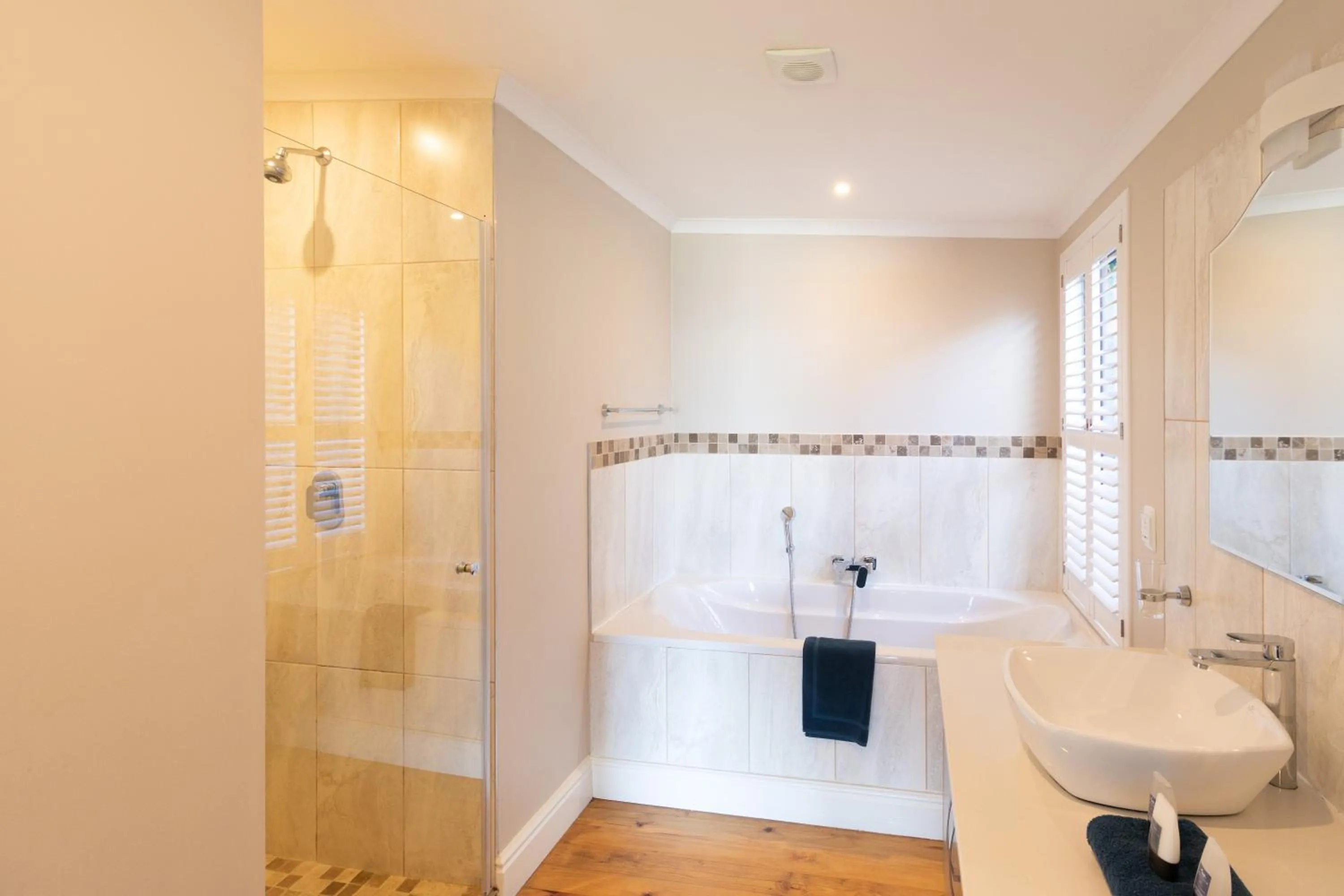 Shower in Boardwalk Lodge – Self-Catering