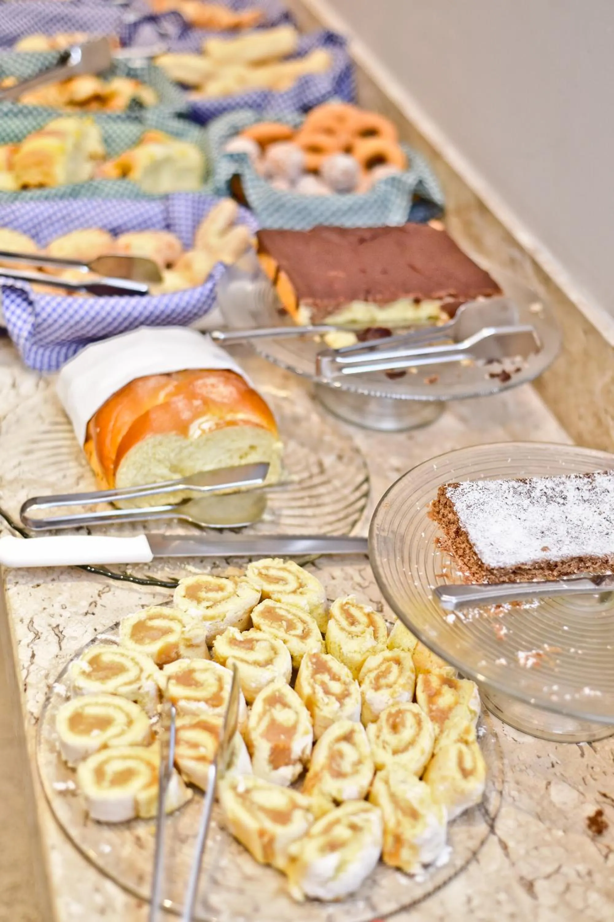 Food and drinks in JB Palace Hotel