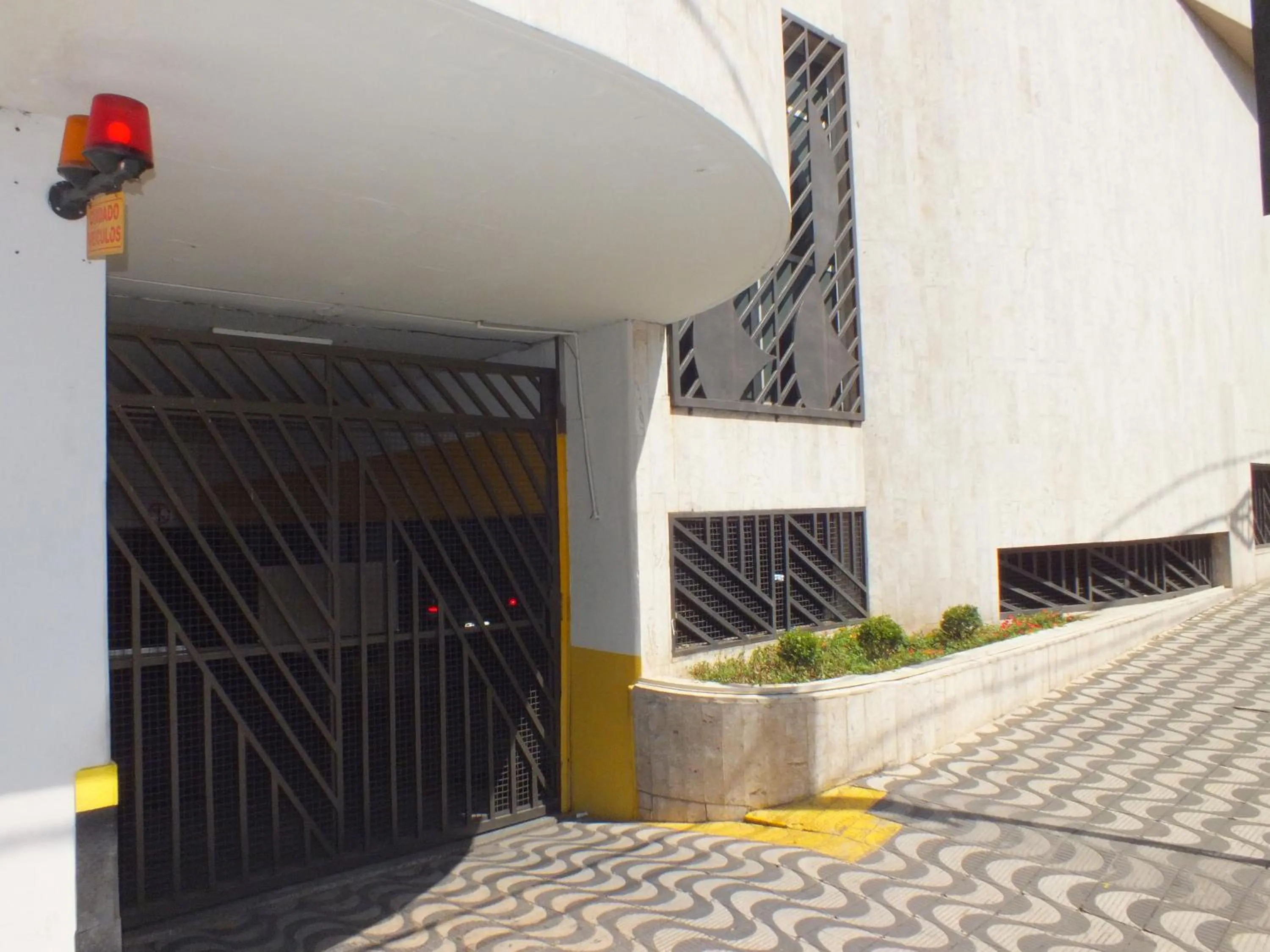 Facade/entrance in JB Palace Hotel