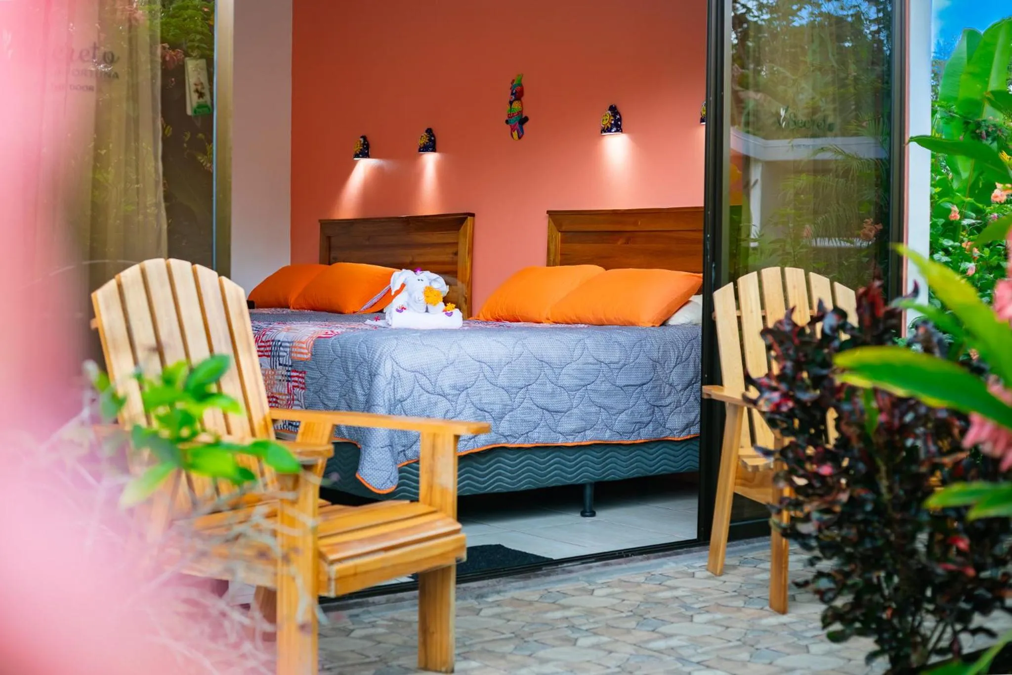 Balcony/Terrace, Bed in Hotel Secreto La Fortuna