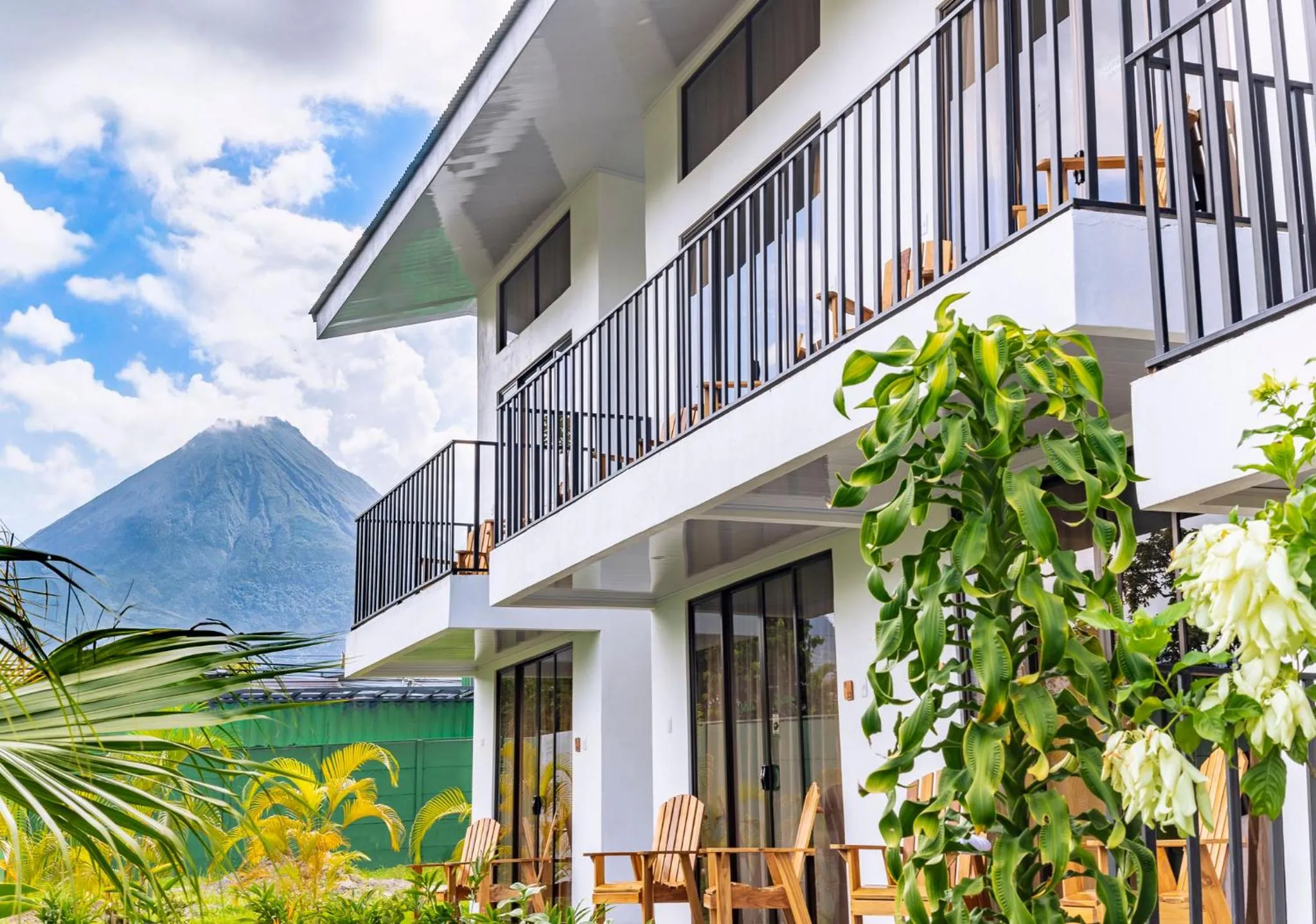 Property building in Hotel Secreto La Fortuna