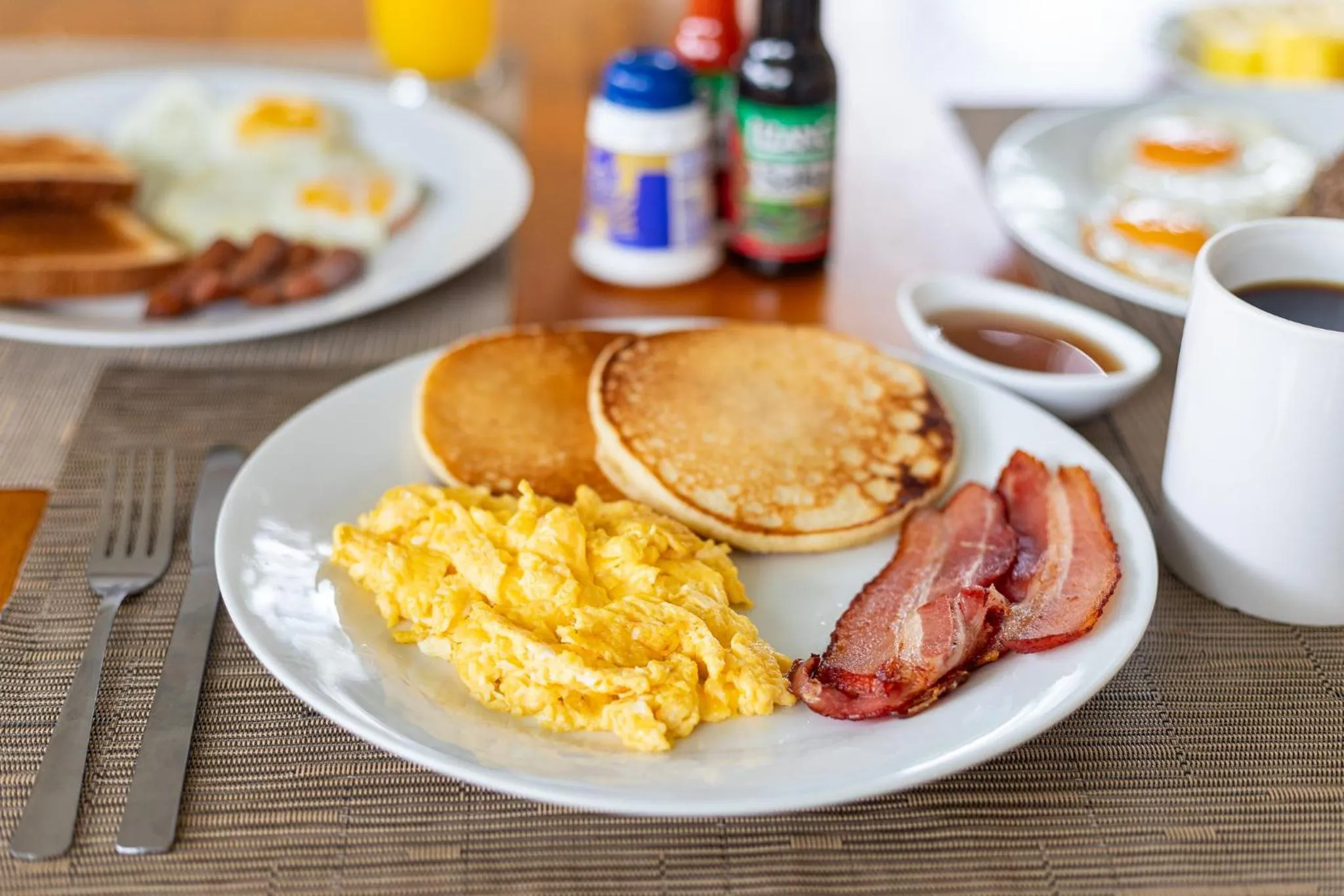 American breakfast in Hotel Secreto La Fortuna