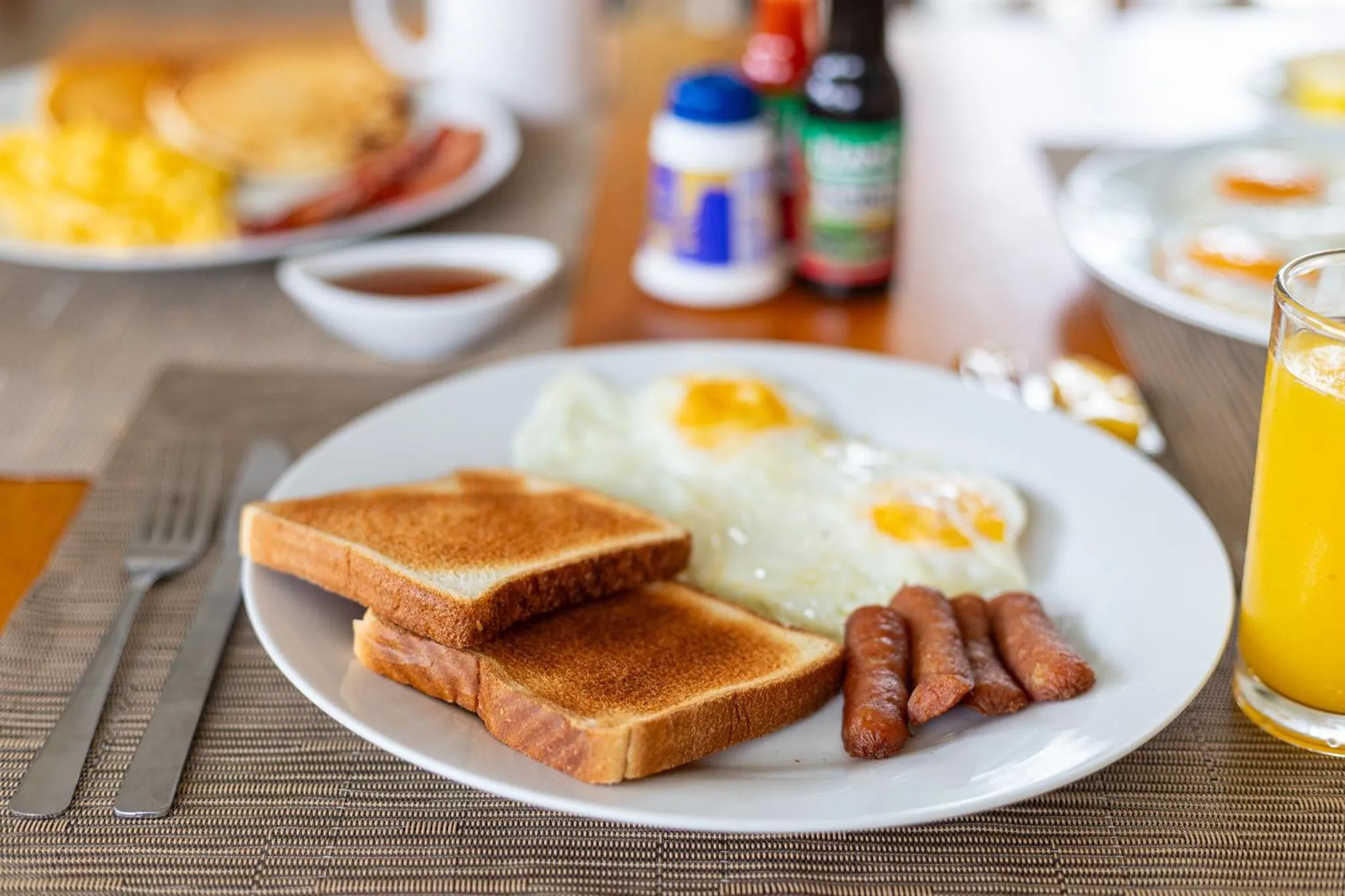 Continental breakfast in Hotel Secreto La Fortuna