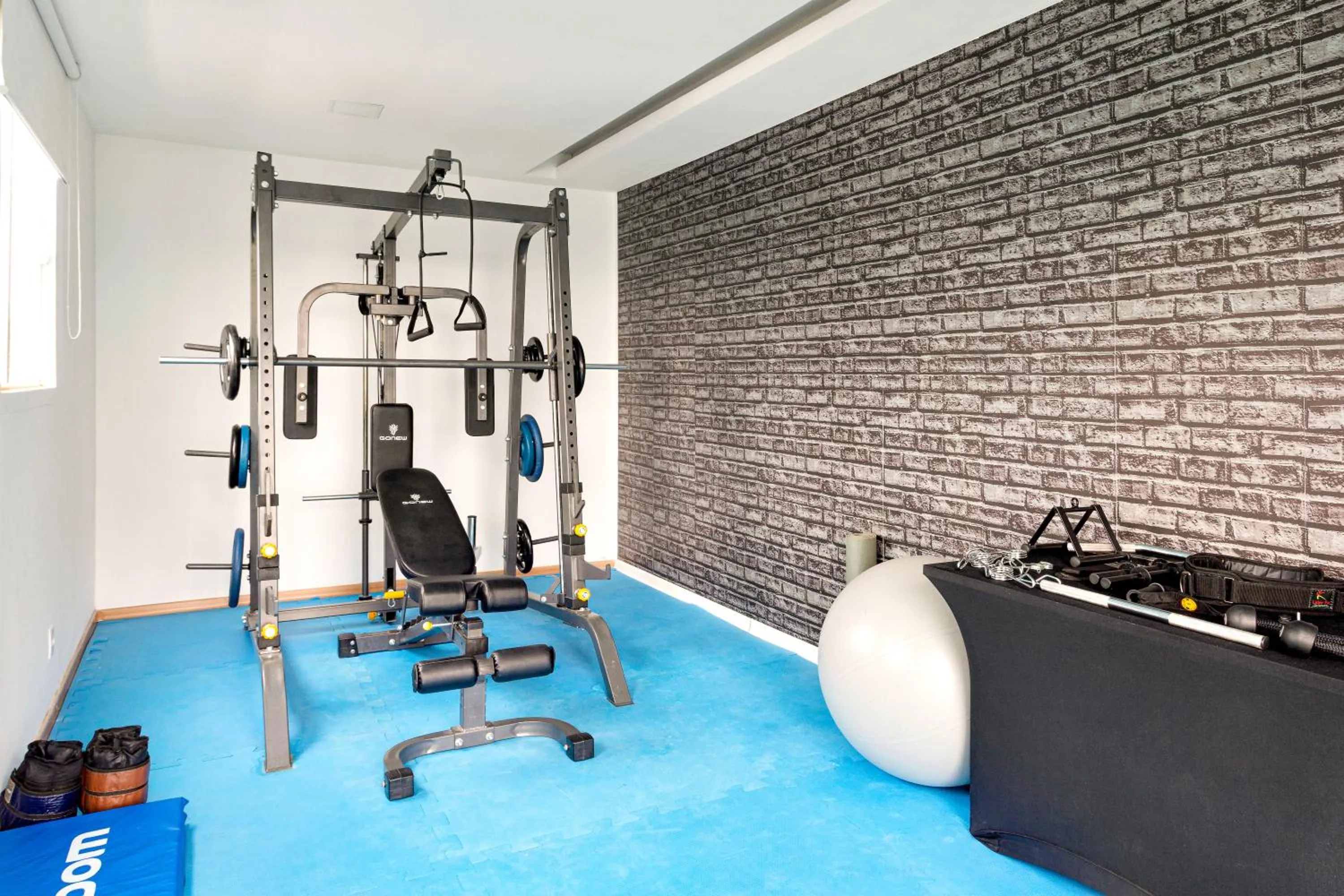 Fitness centre/facilities in Hotel Petropolis Inn
