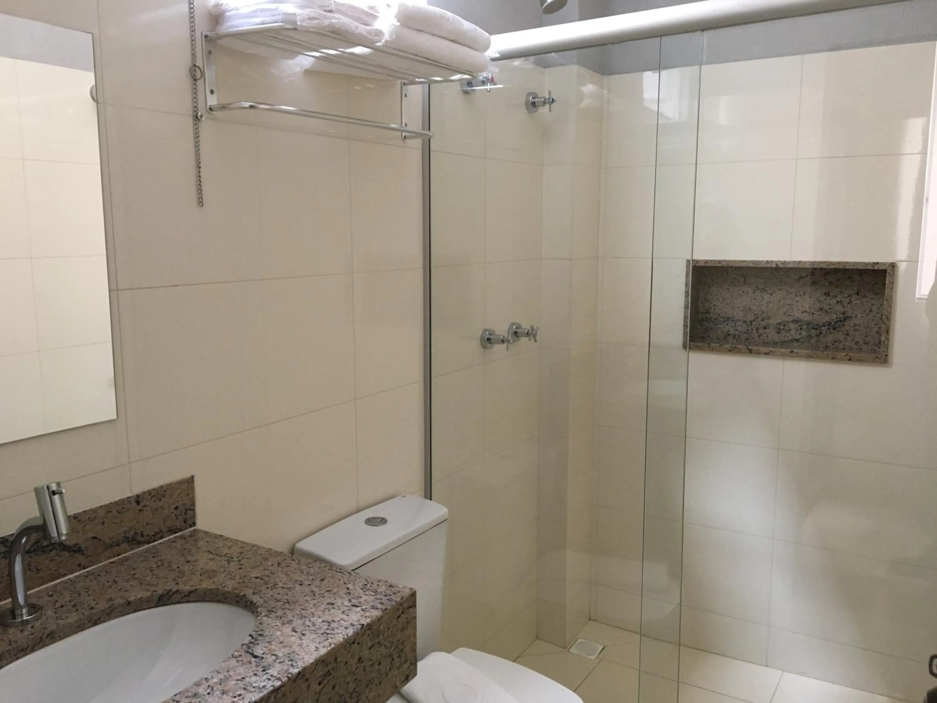 Bathroom in Mac Hotel