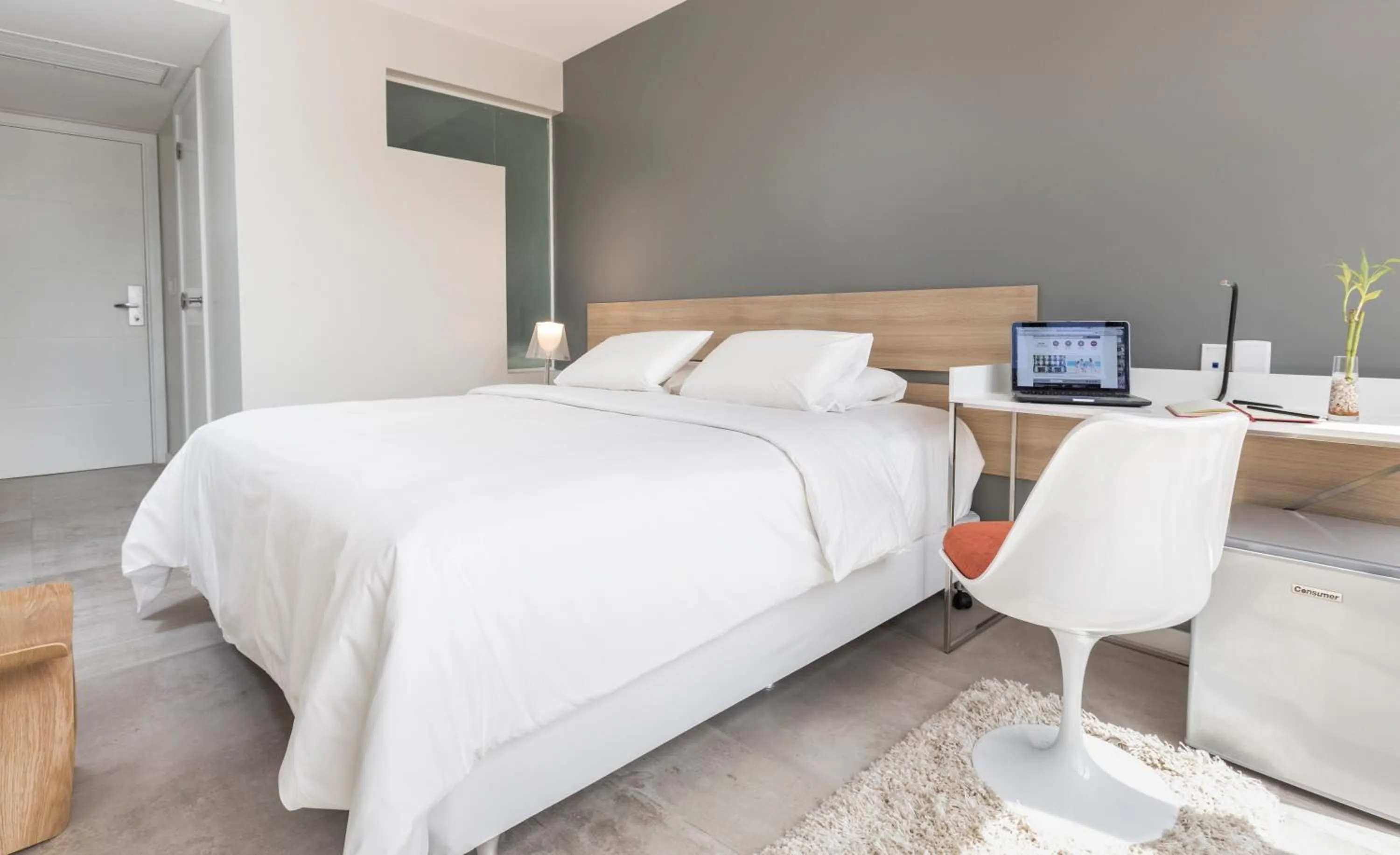 Photo of the whole room, Bed in Hub Hotel Asuncion