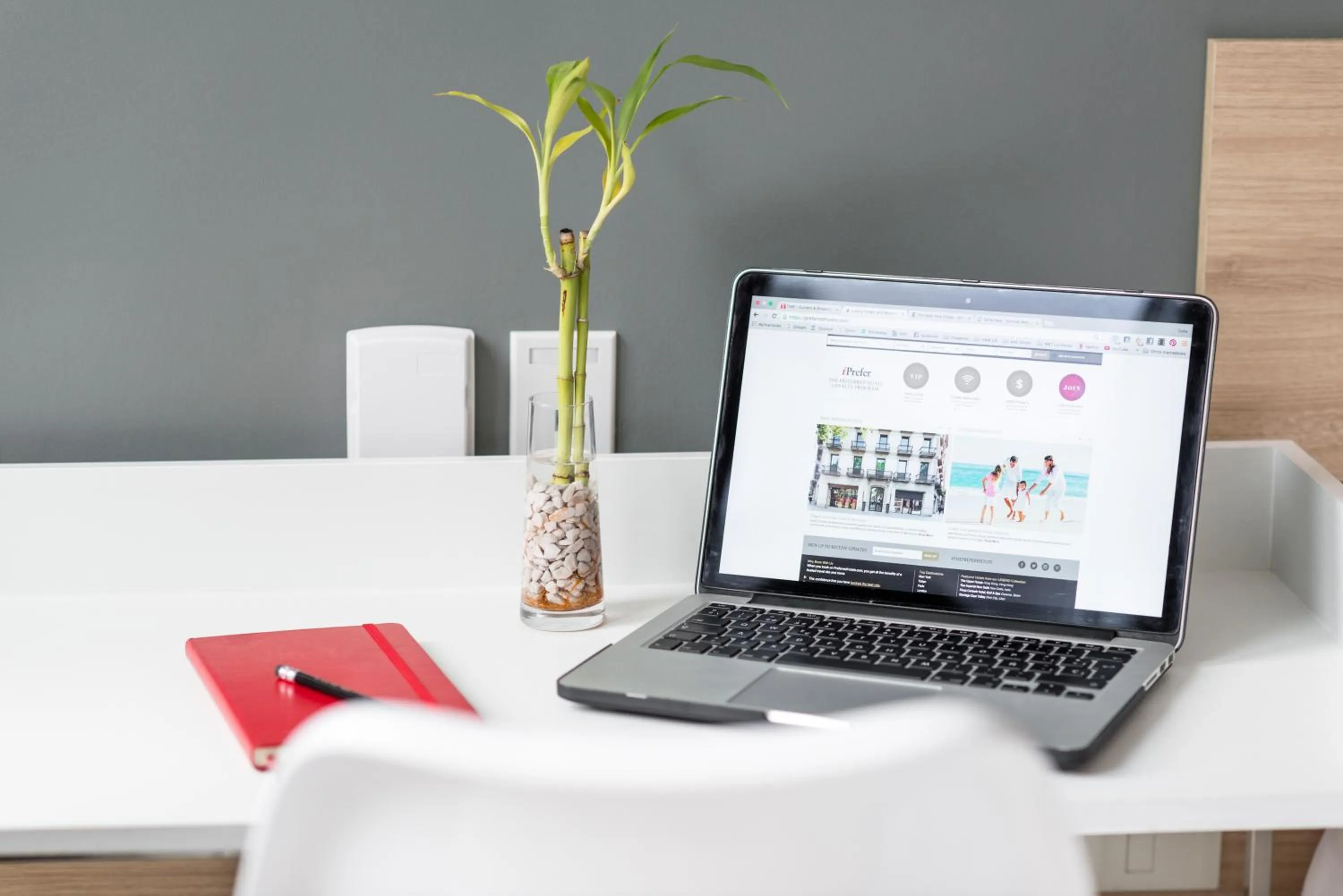 TV and multimedia in Hub Hotel Asuncion