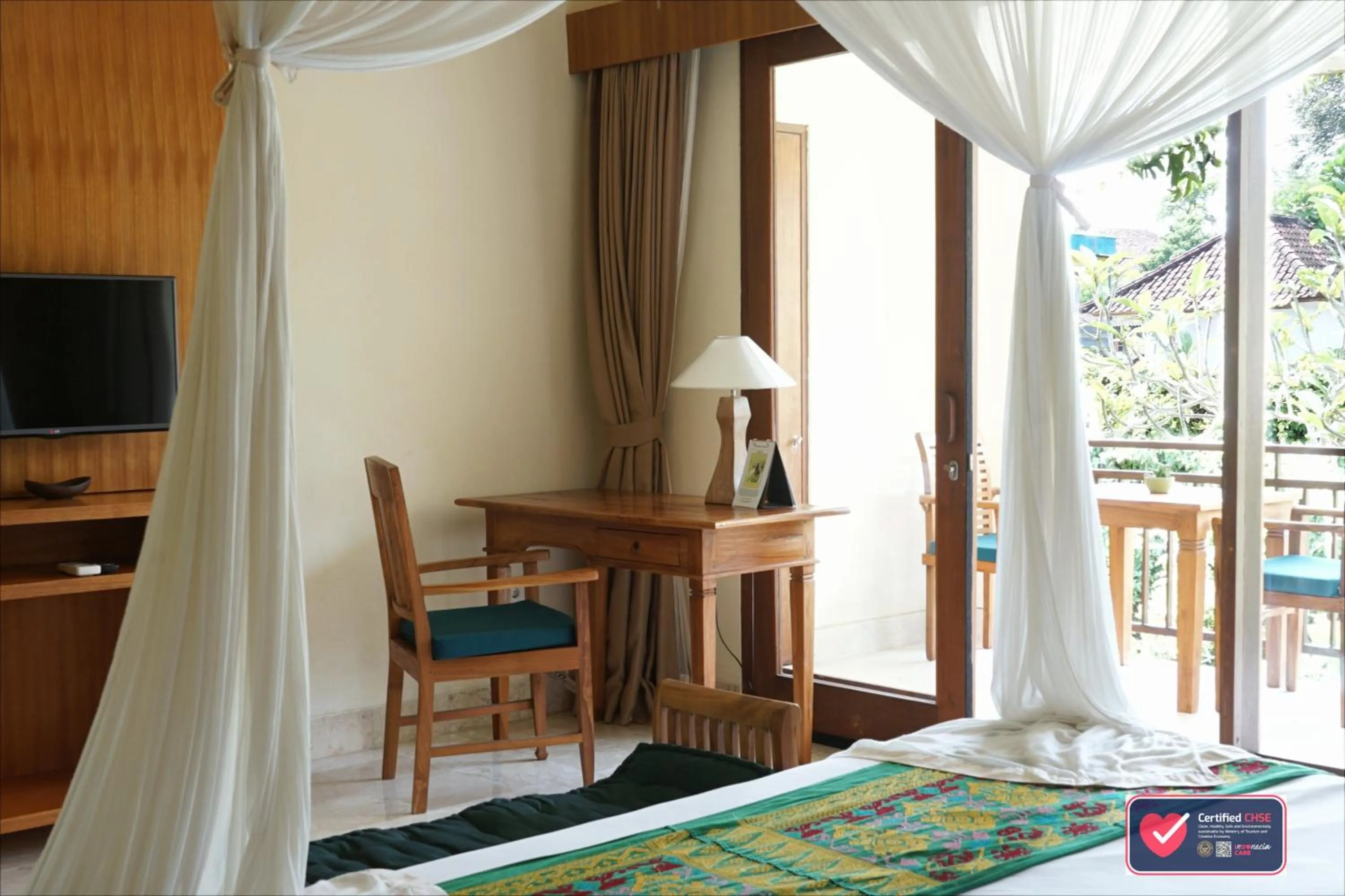 Seating area, Bed in Sapodilla Ubud