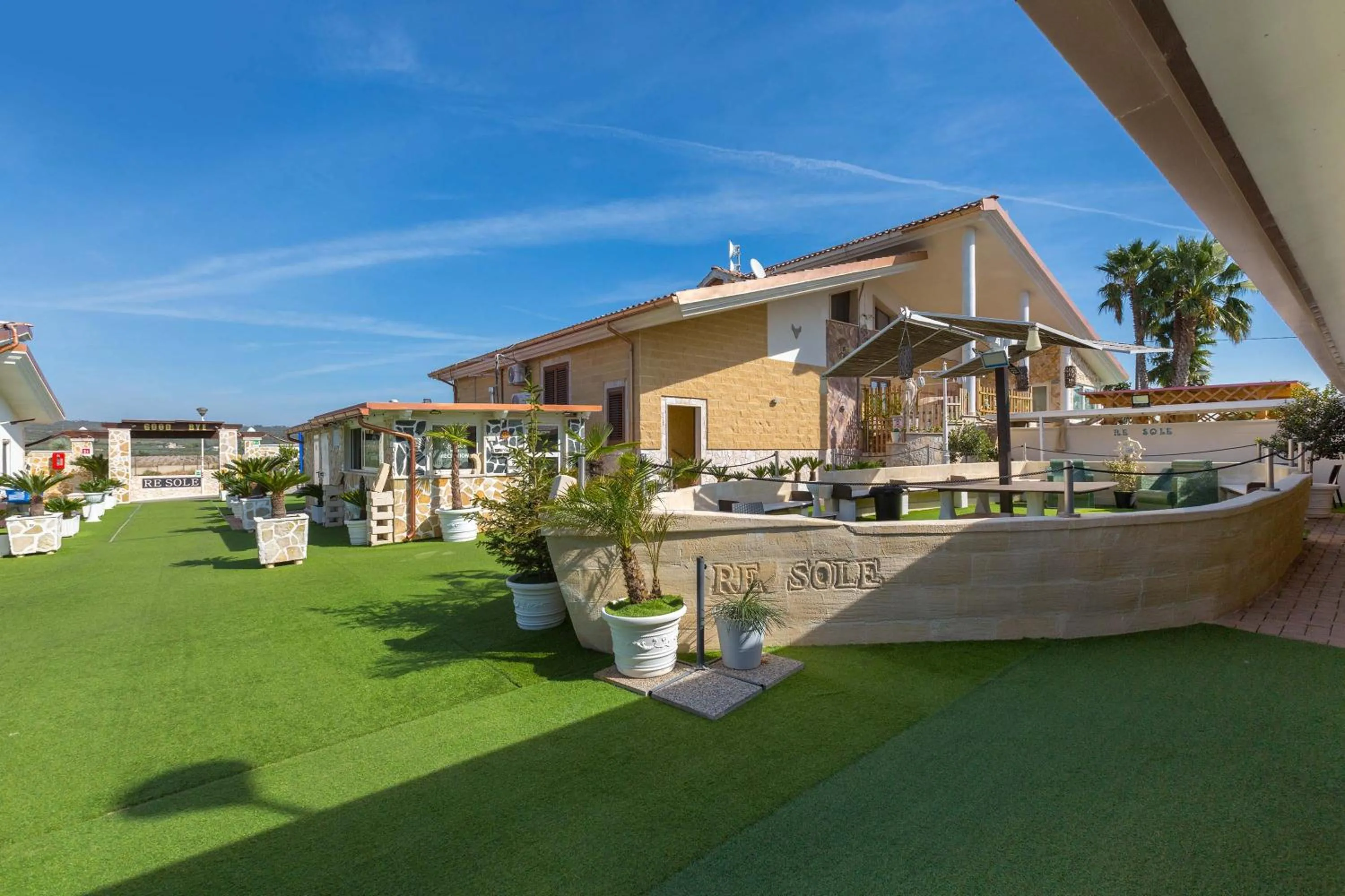 Property building in Re Sole Resort&Spa
