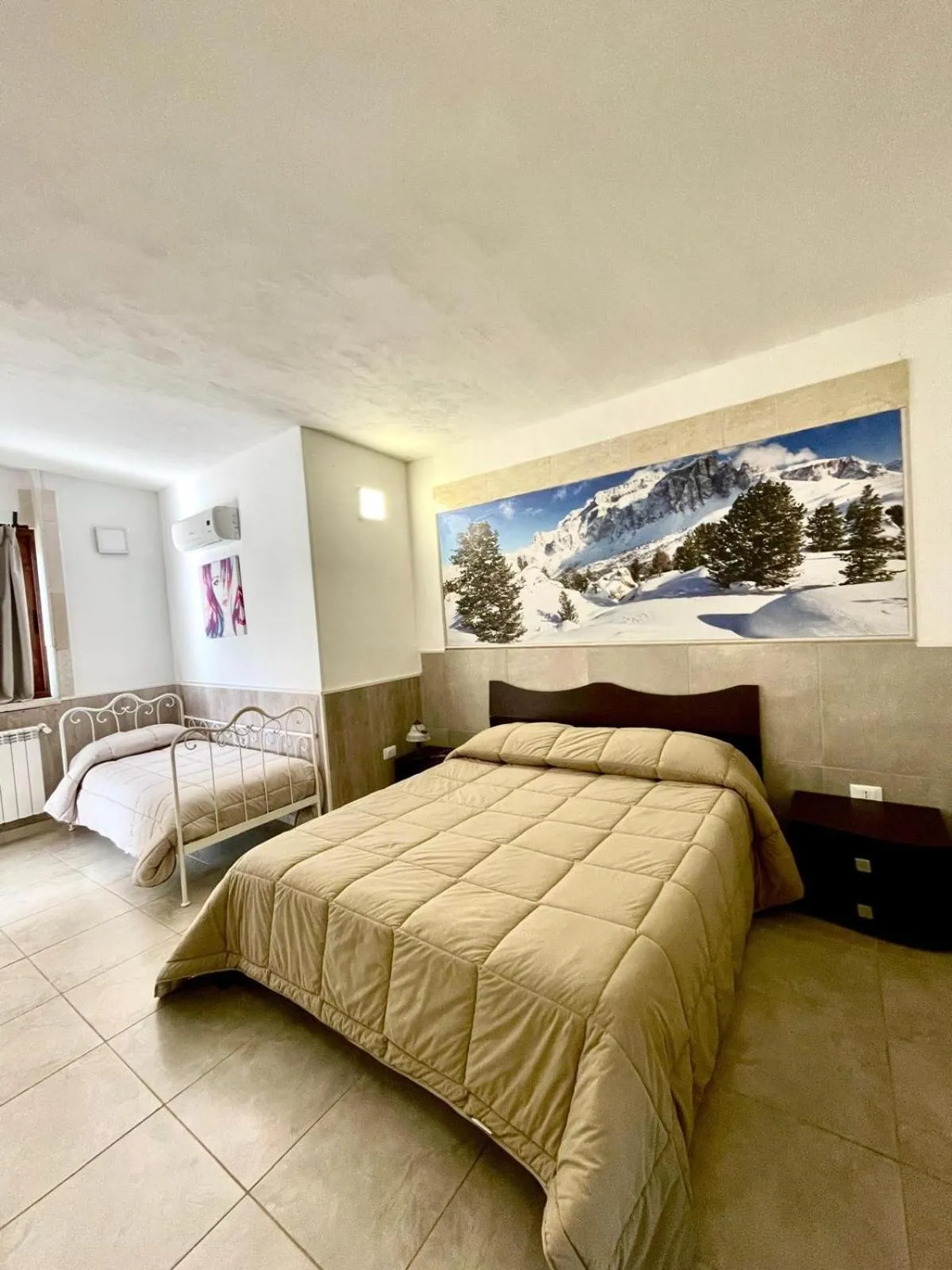 Bed in Re Sole Resort&Spa