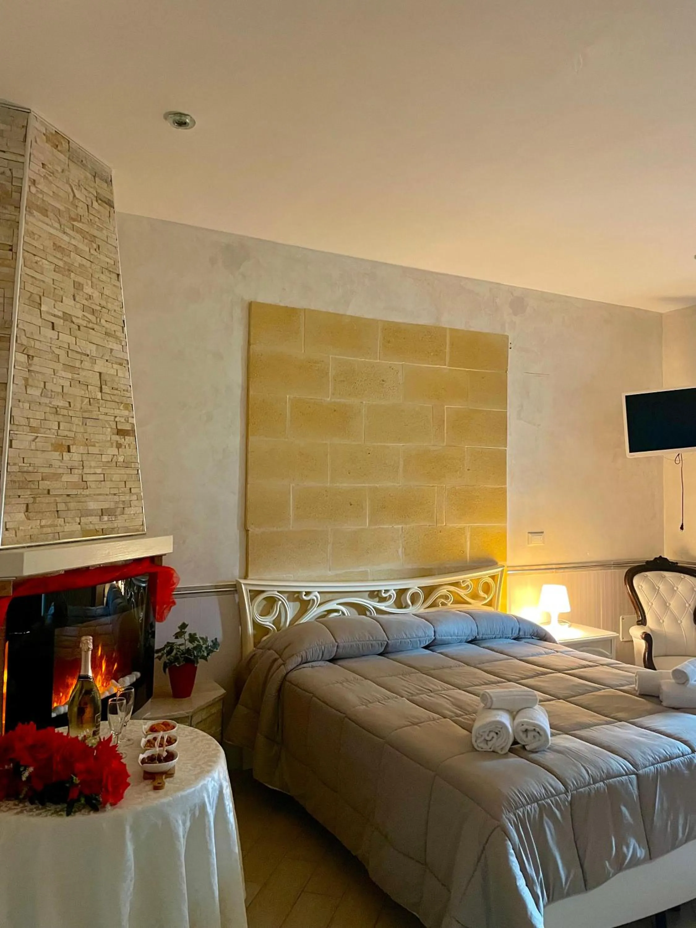 Bed in Re Sole Resort&Spa