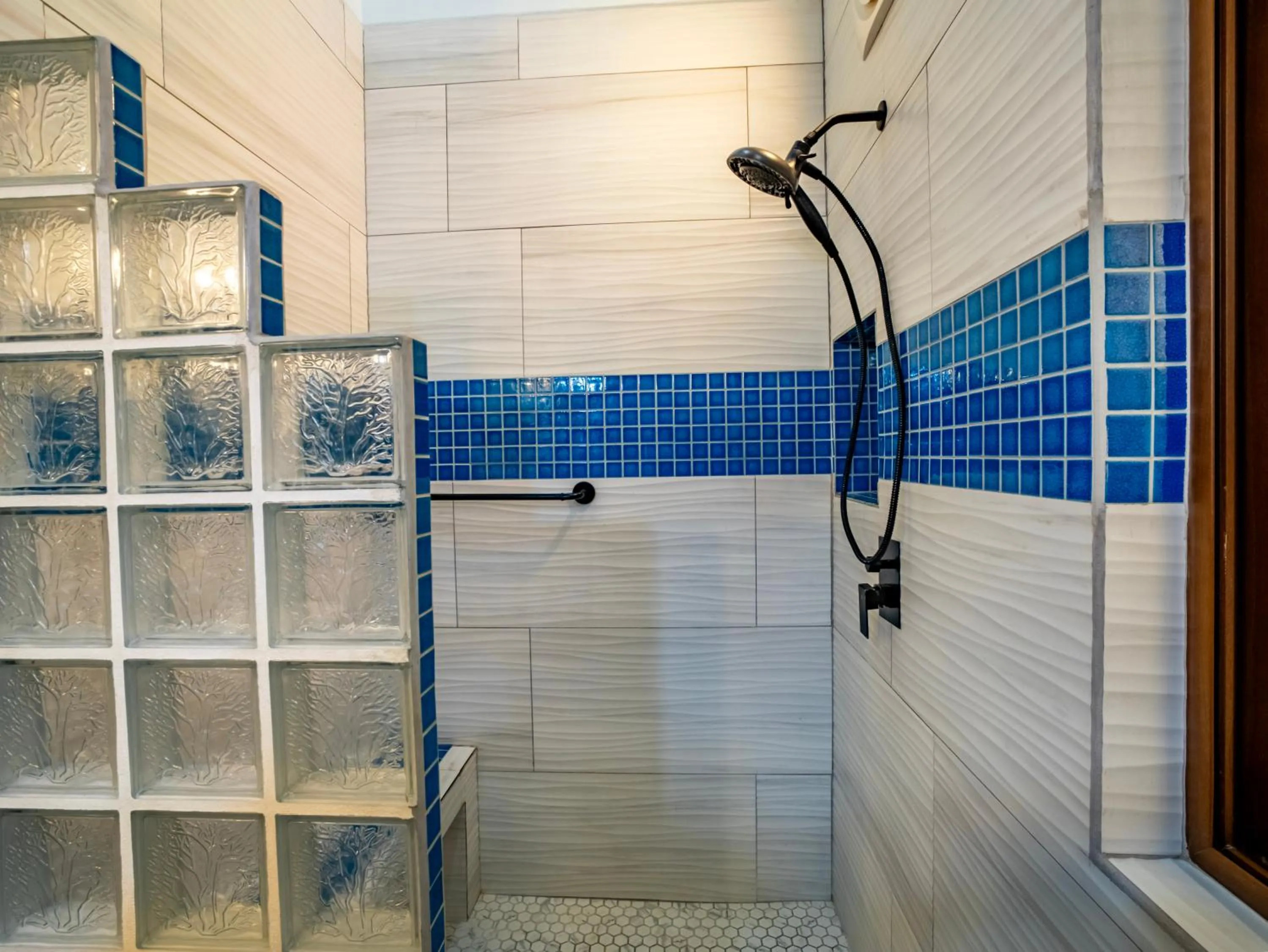 Shower in Maya Beach Hotel