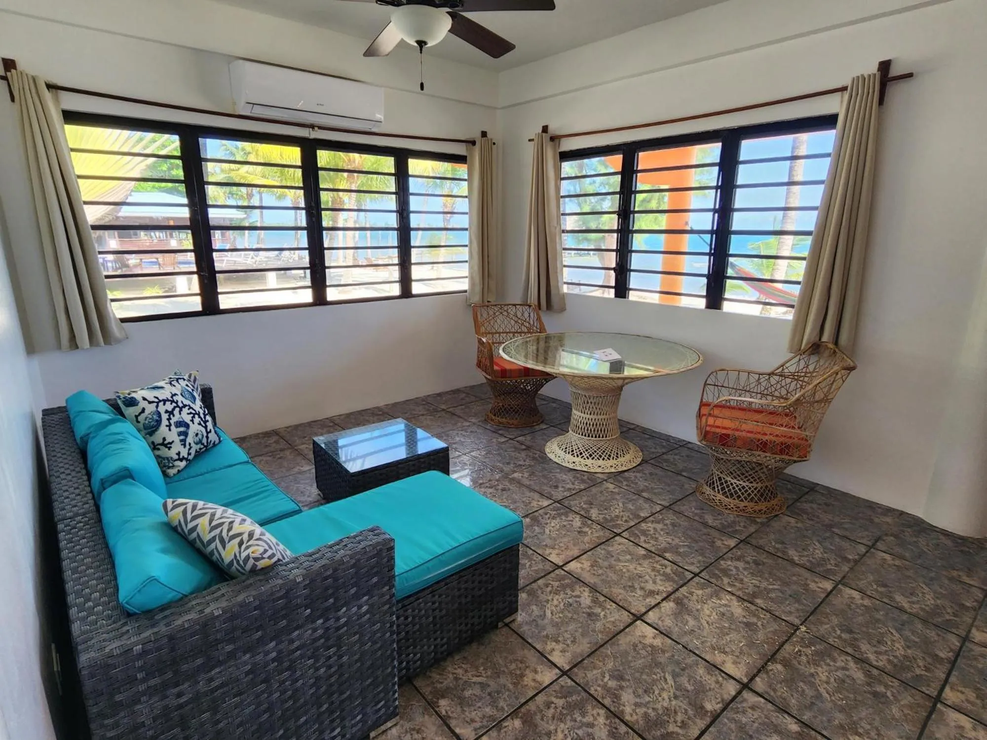 Living room in Maya Beach Hotel