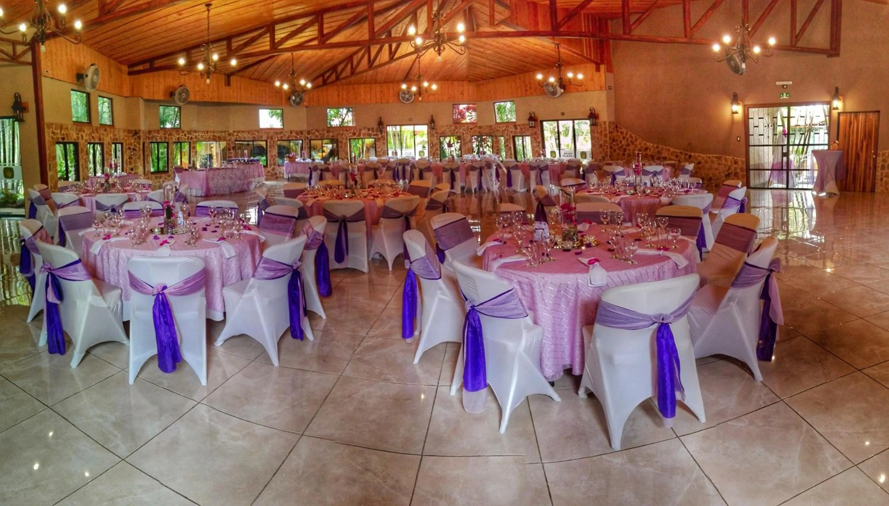 Banquet/Function facilities in Hotel Cibeles Resort