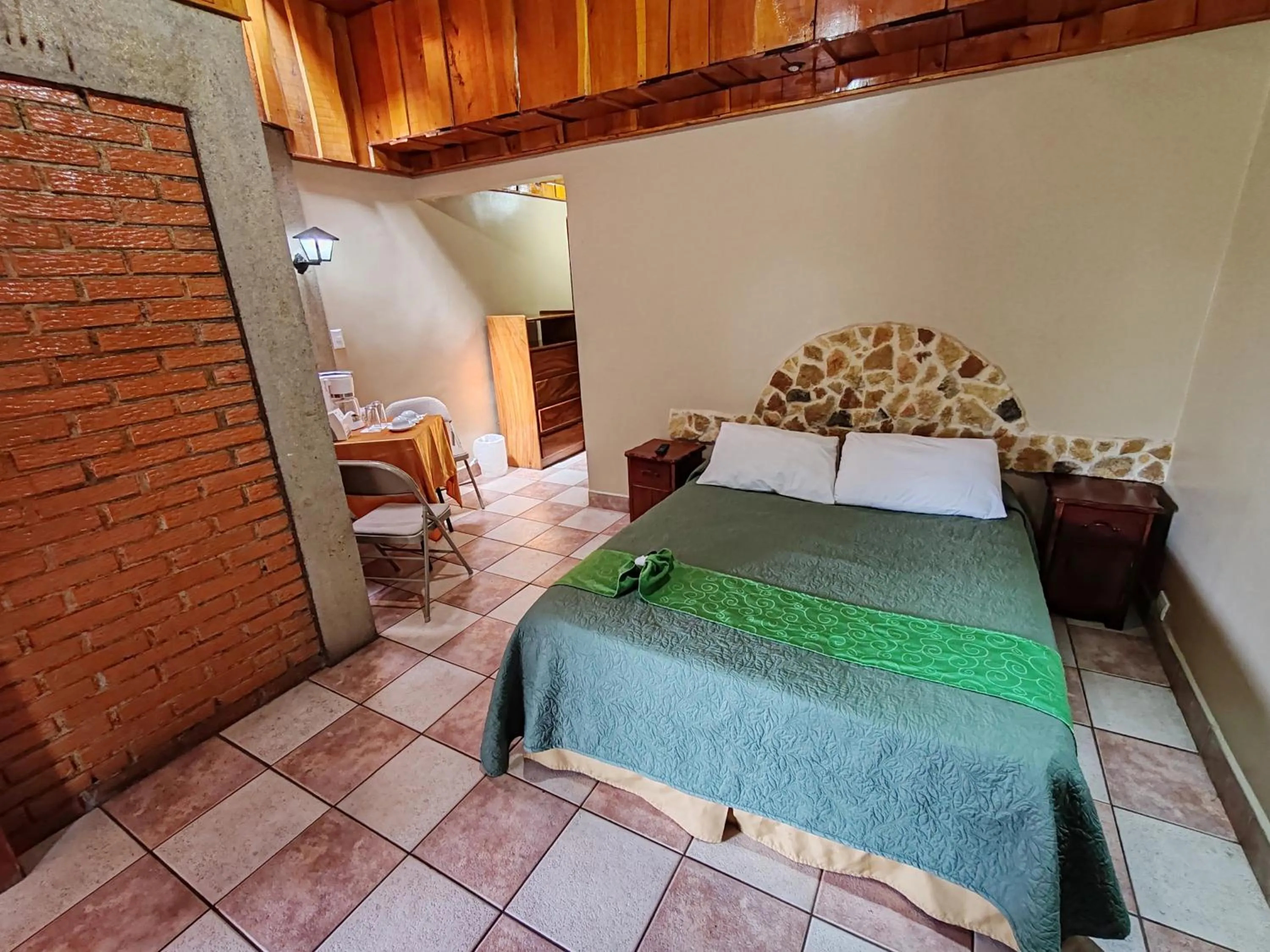 Photo of the whole room, Bed in Hotel Cibeles Resort