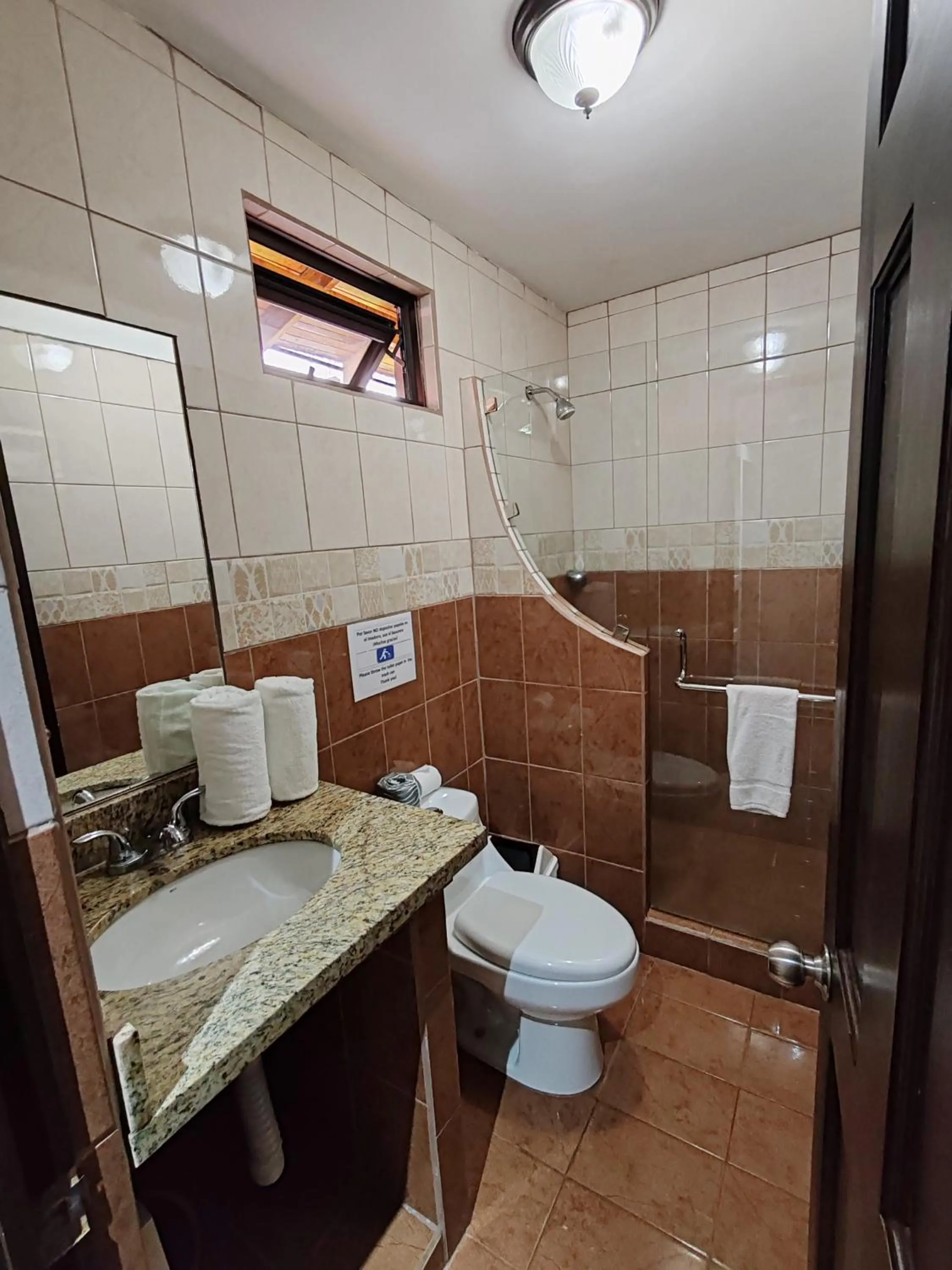 Bathroom in Hotel Cibeles Resort