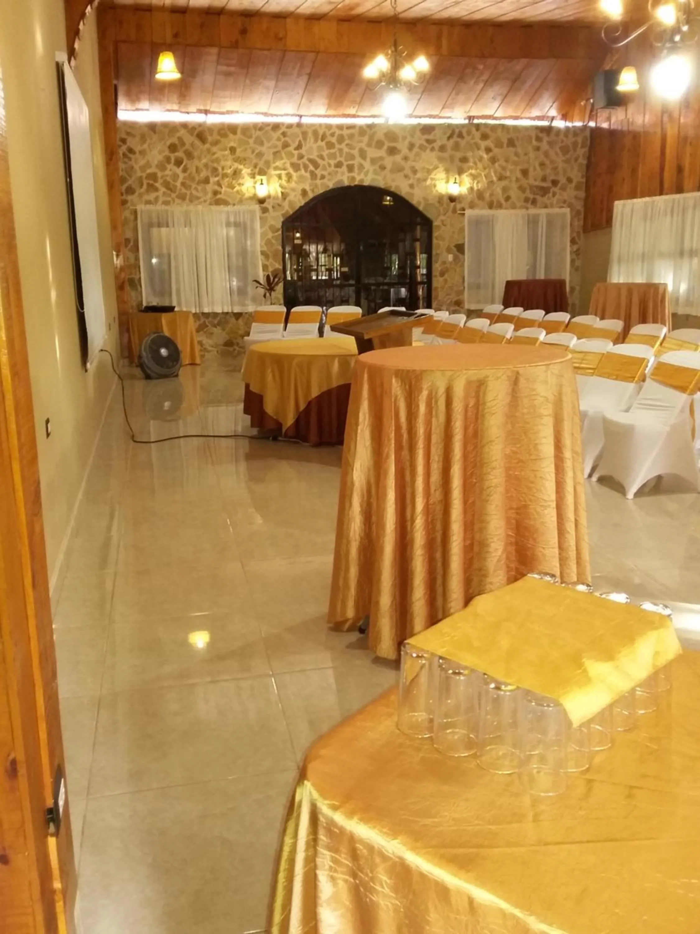 Banquet/Function facilities in Hotel Cibeles Resort