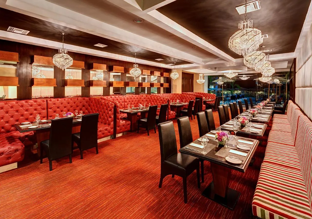 Restaurant/places to eat in VPX Hotel