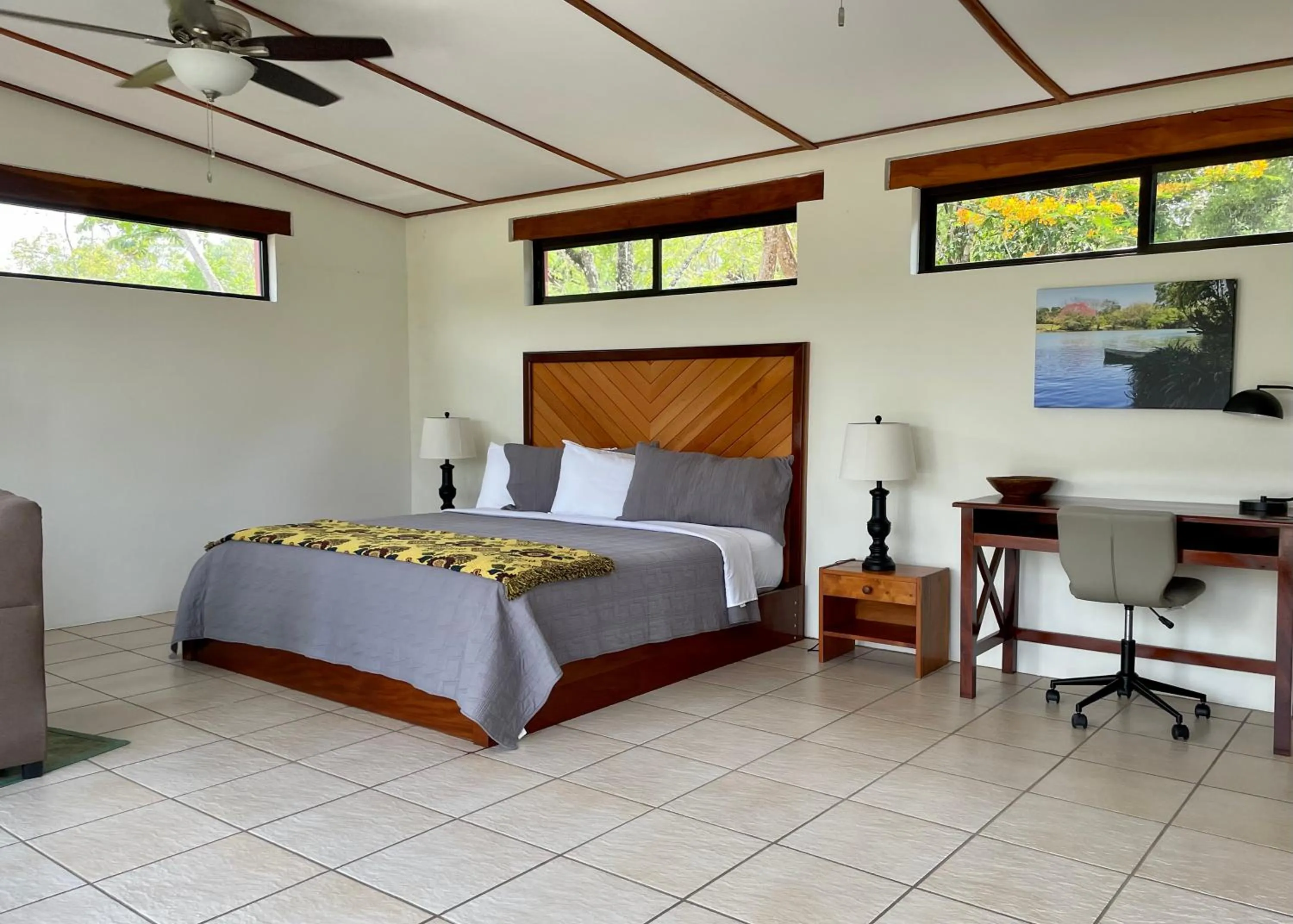 hair dresser in Gumbo Limbo Jungle Resort