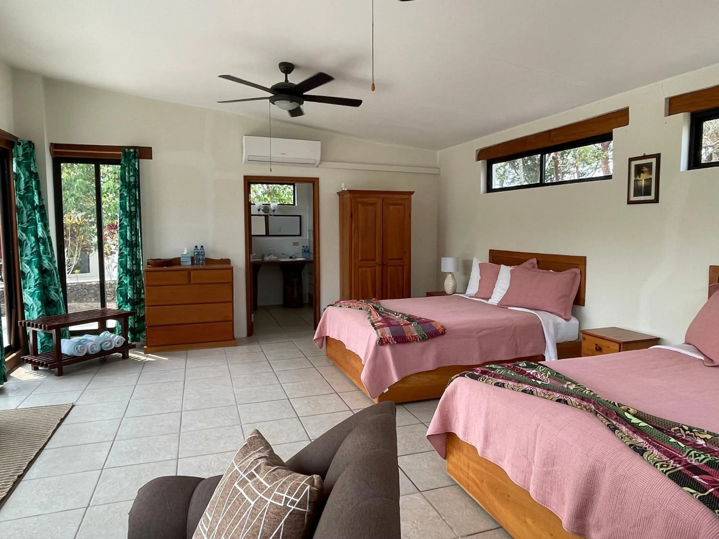 air conditioner in Gumbo Limbo Jungle Resort